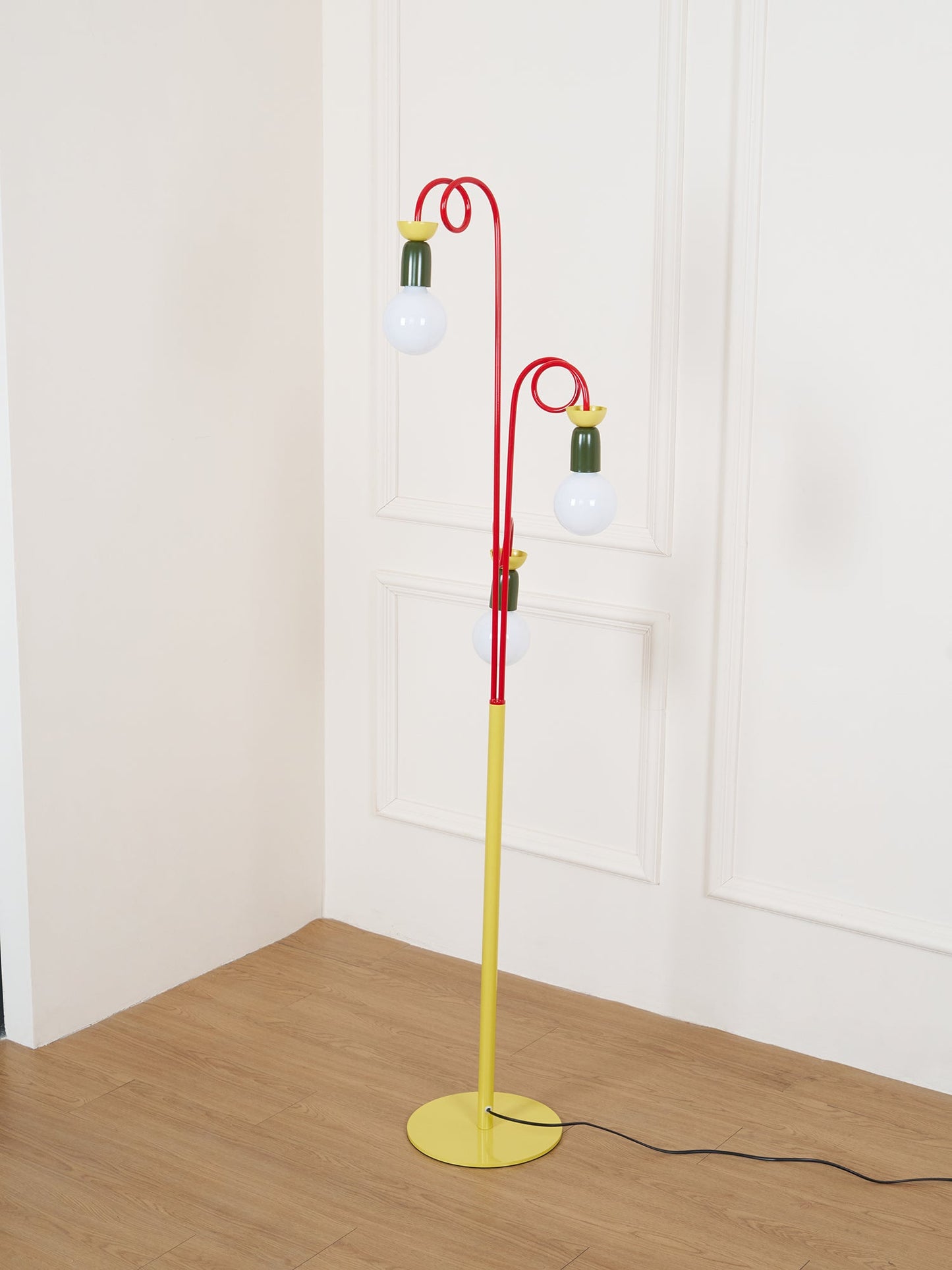 Circulo Play Floor Lamp LED Retro Geometric Design