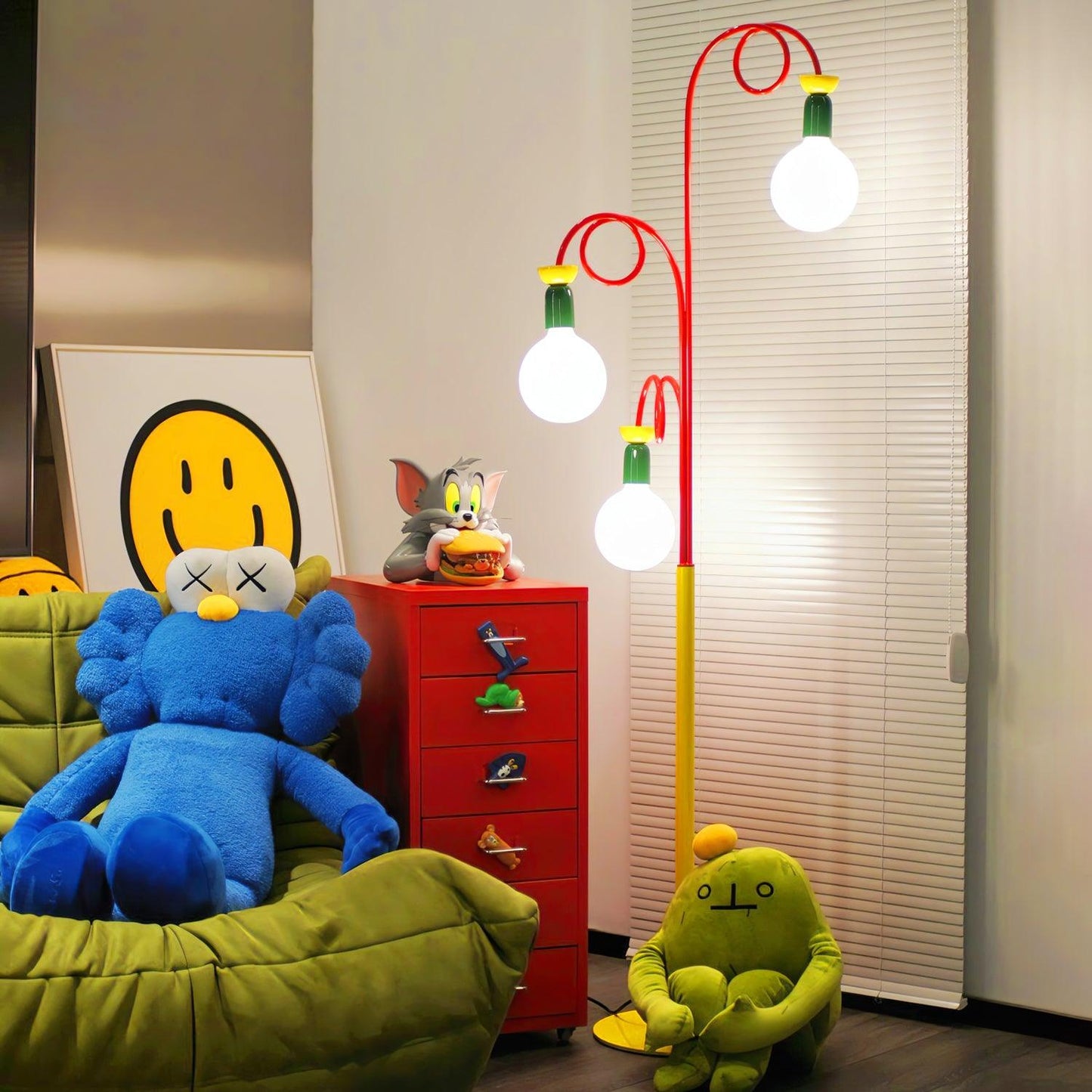 Circulo Play Floor Lamp LED Retro Geometric Design