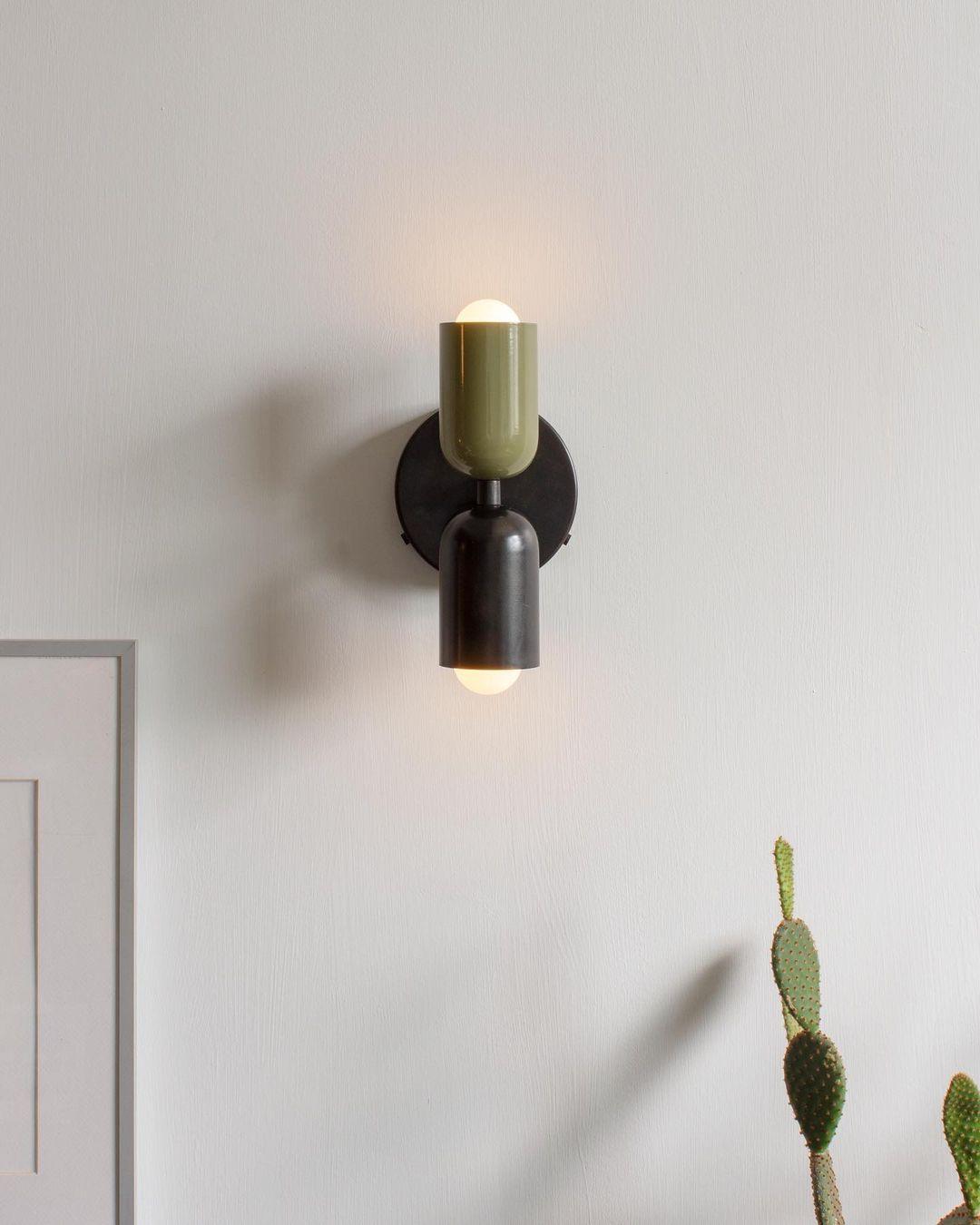 Couleur Double Plug In Wall Lamp - LED Indoor Lighting