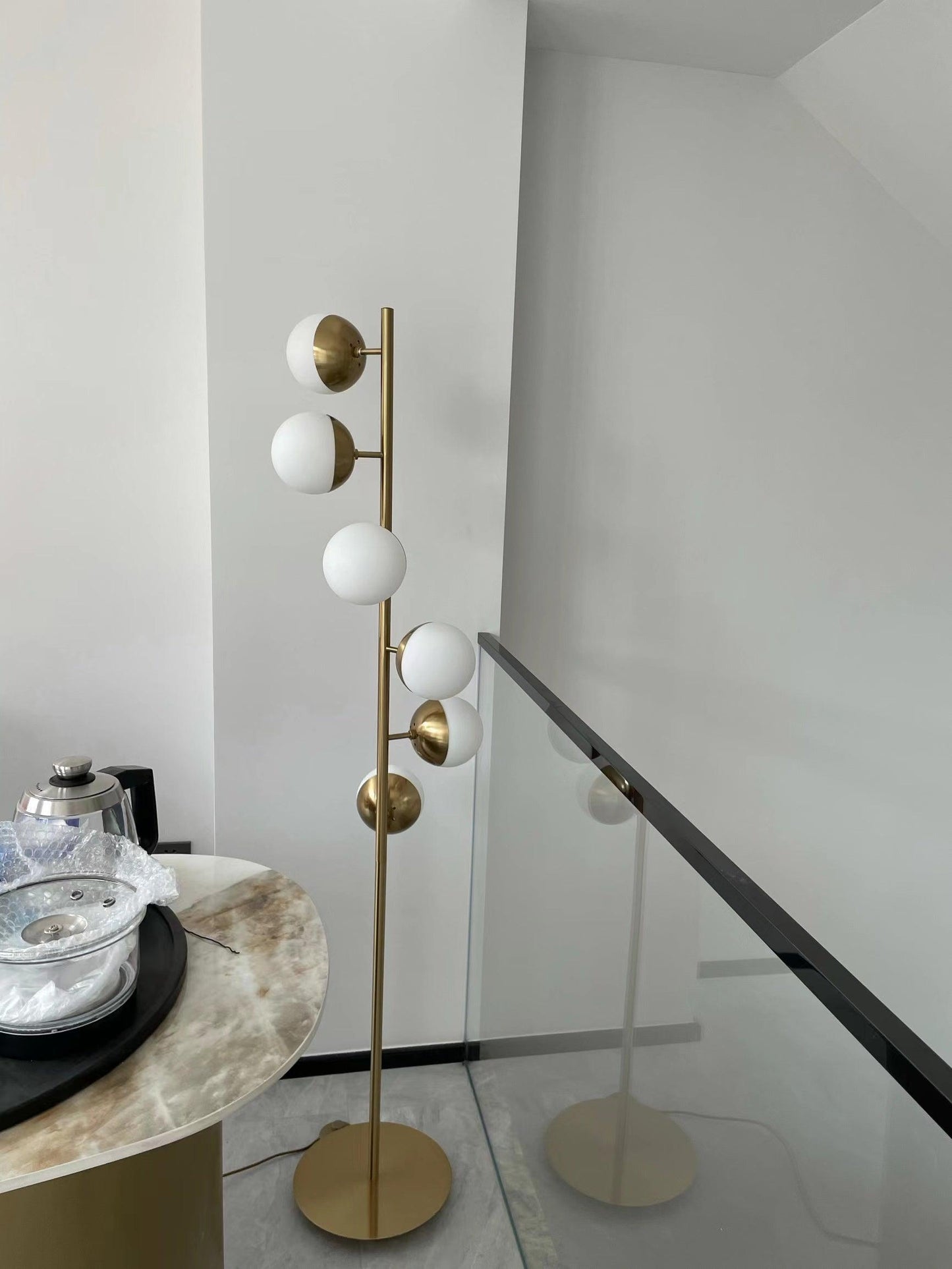 Doppler LED Tree Lamp - Modern Gold Floor Light with Glass Globes