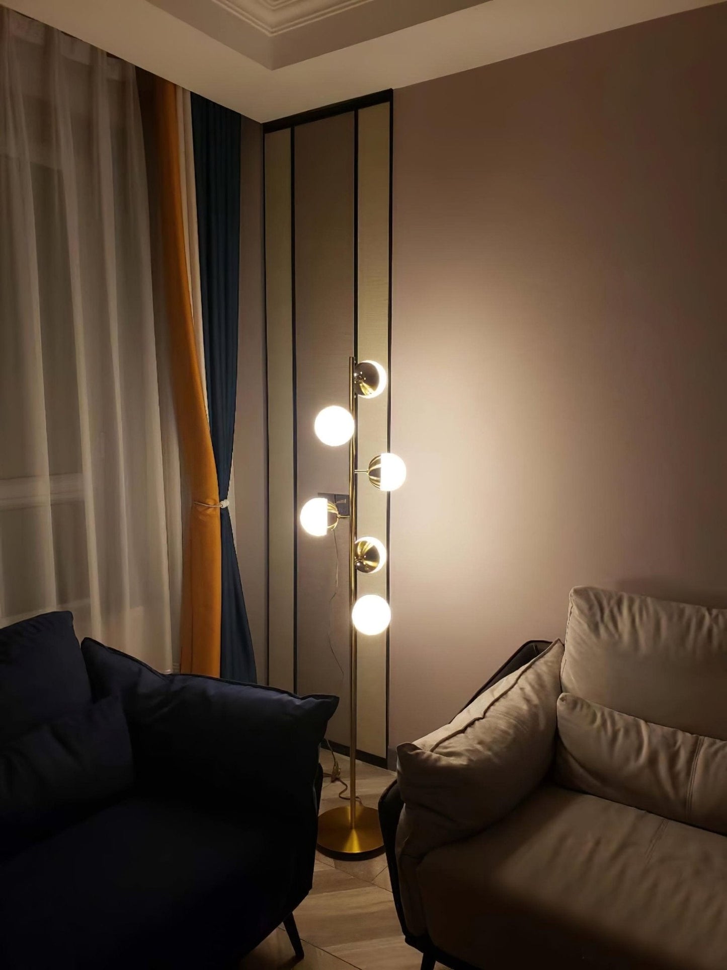 Doppler LED Tree Lamp - Modern Gold Floor Light with Glass Globes