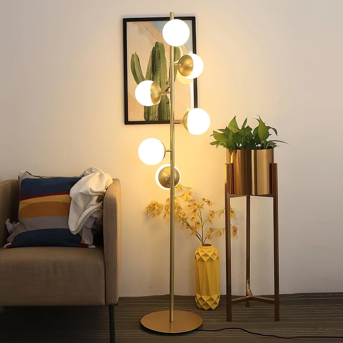 Doppler LED Tree Lamp - Modern Gold Floor Light with Glass Globes