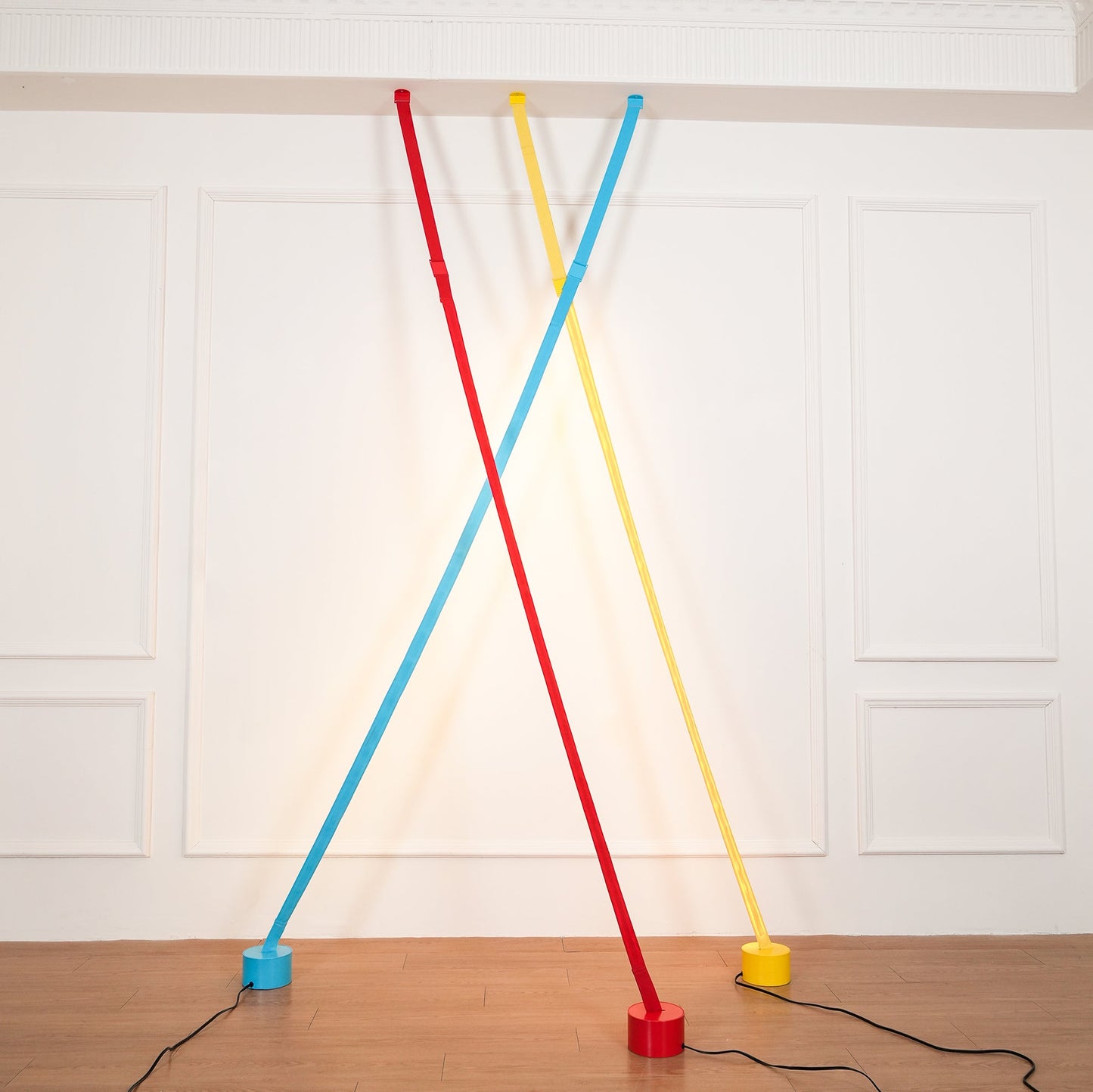 Elastica Arbitrary Floor Lamp with Adjustable LED Light