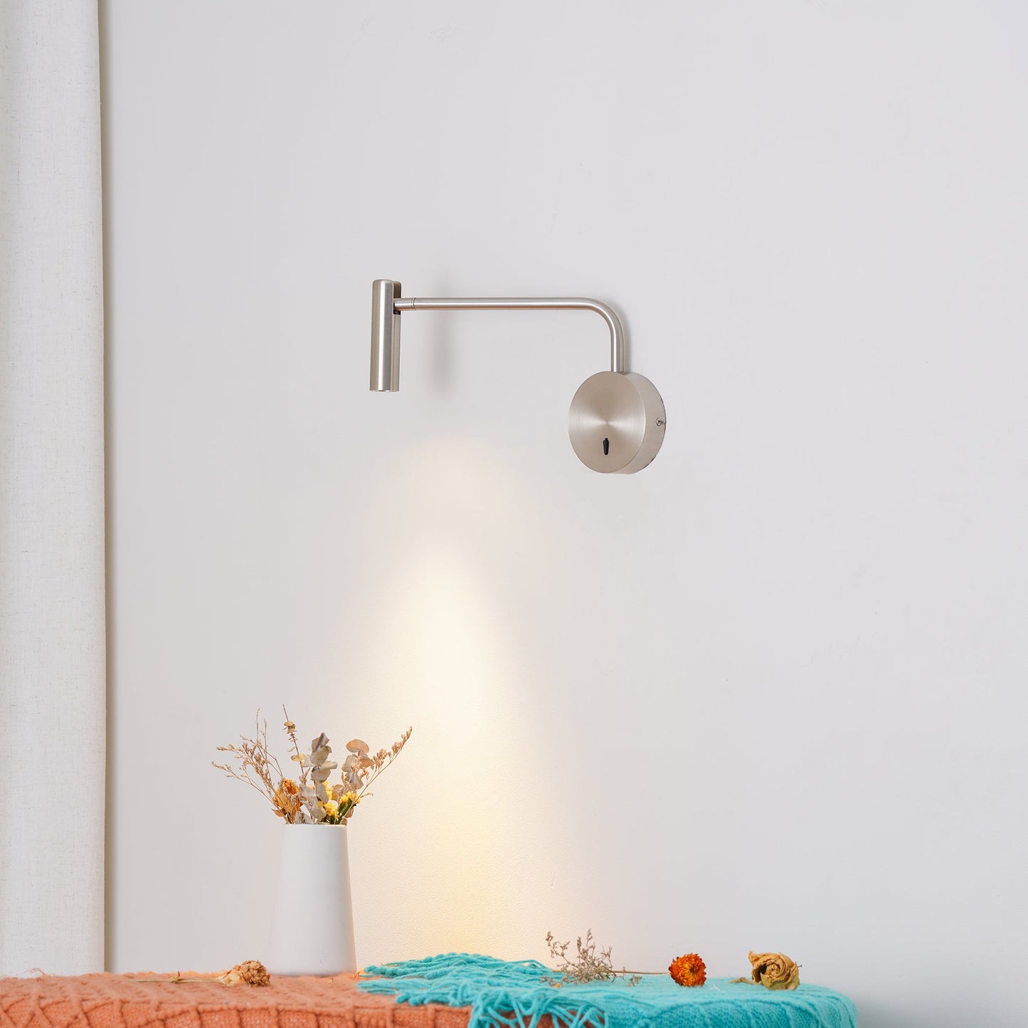 Minimalist Disc LED Wall Sconce - Modern Indoor Lighting