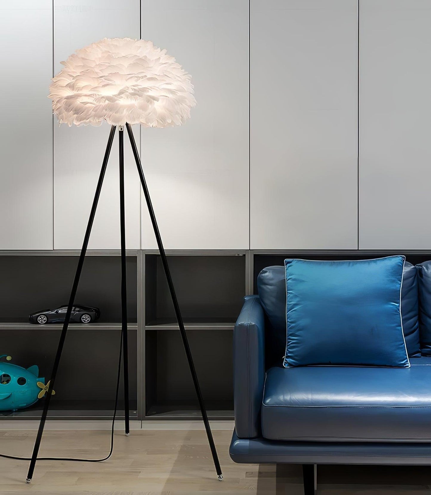 Eos Feather Floor Lamp - Elegant LED Lighting for Home