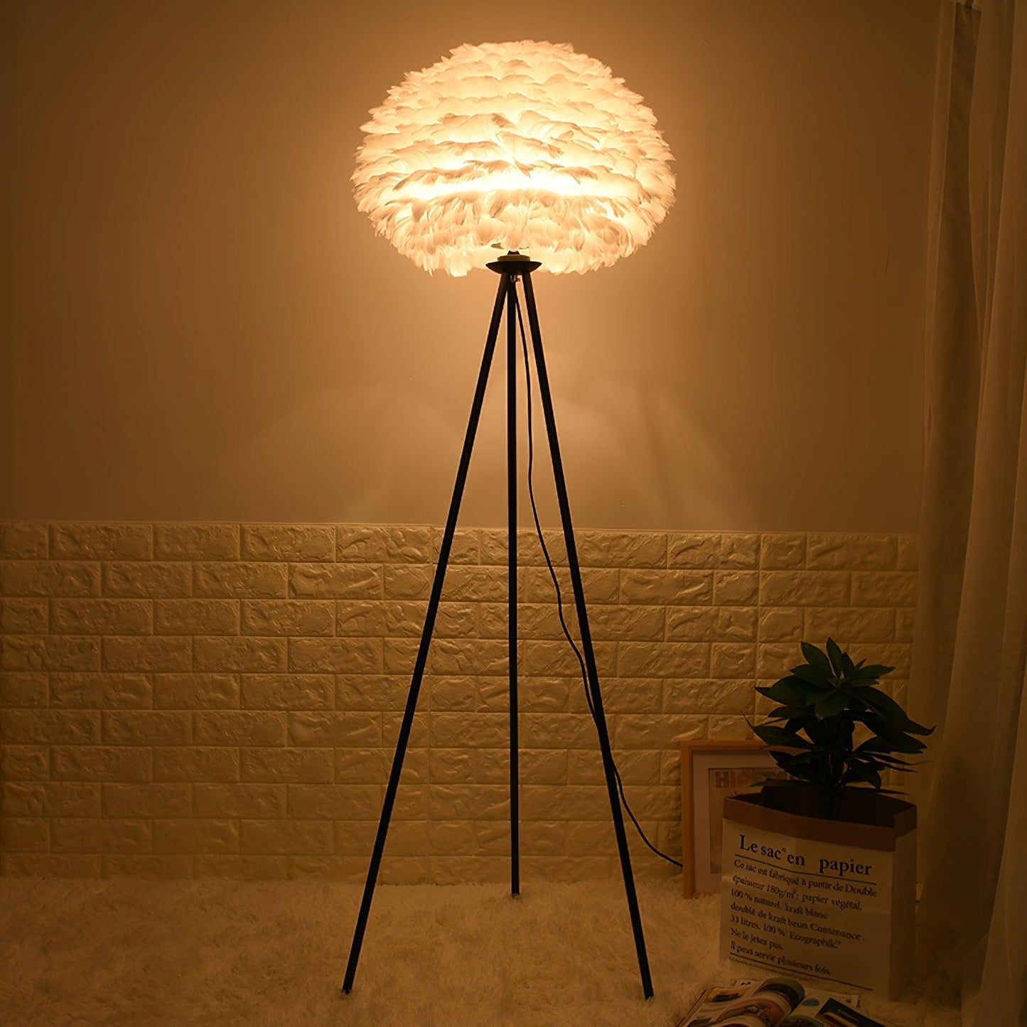 Eos Feather Floor Lamp - Elegant LED Lighting for Home