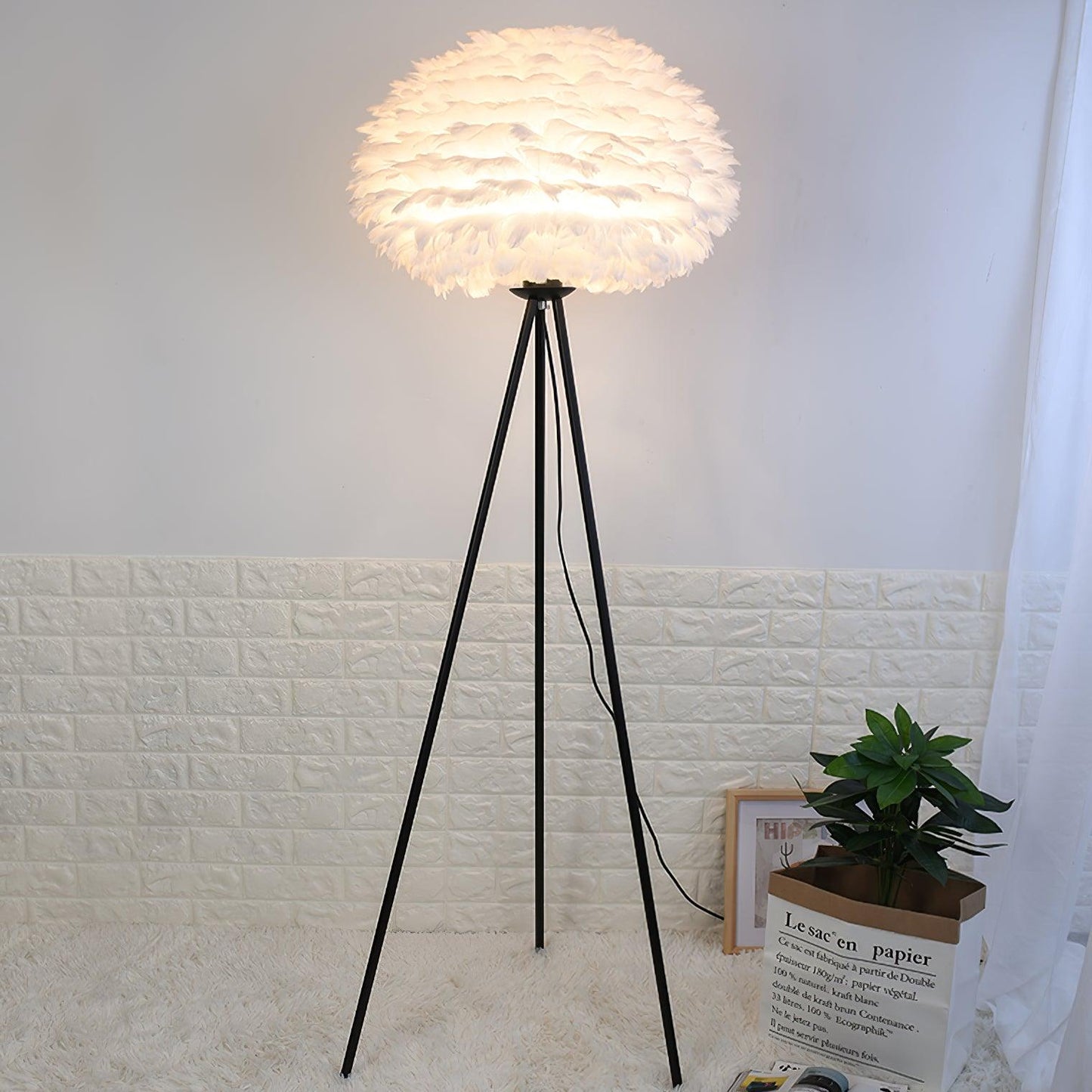 Eos Feather Floor Lamp - Elegant LED Lighting for Home