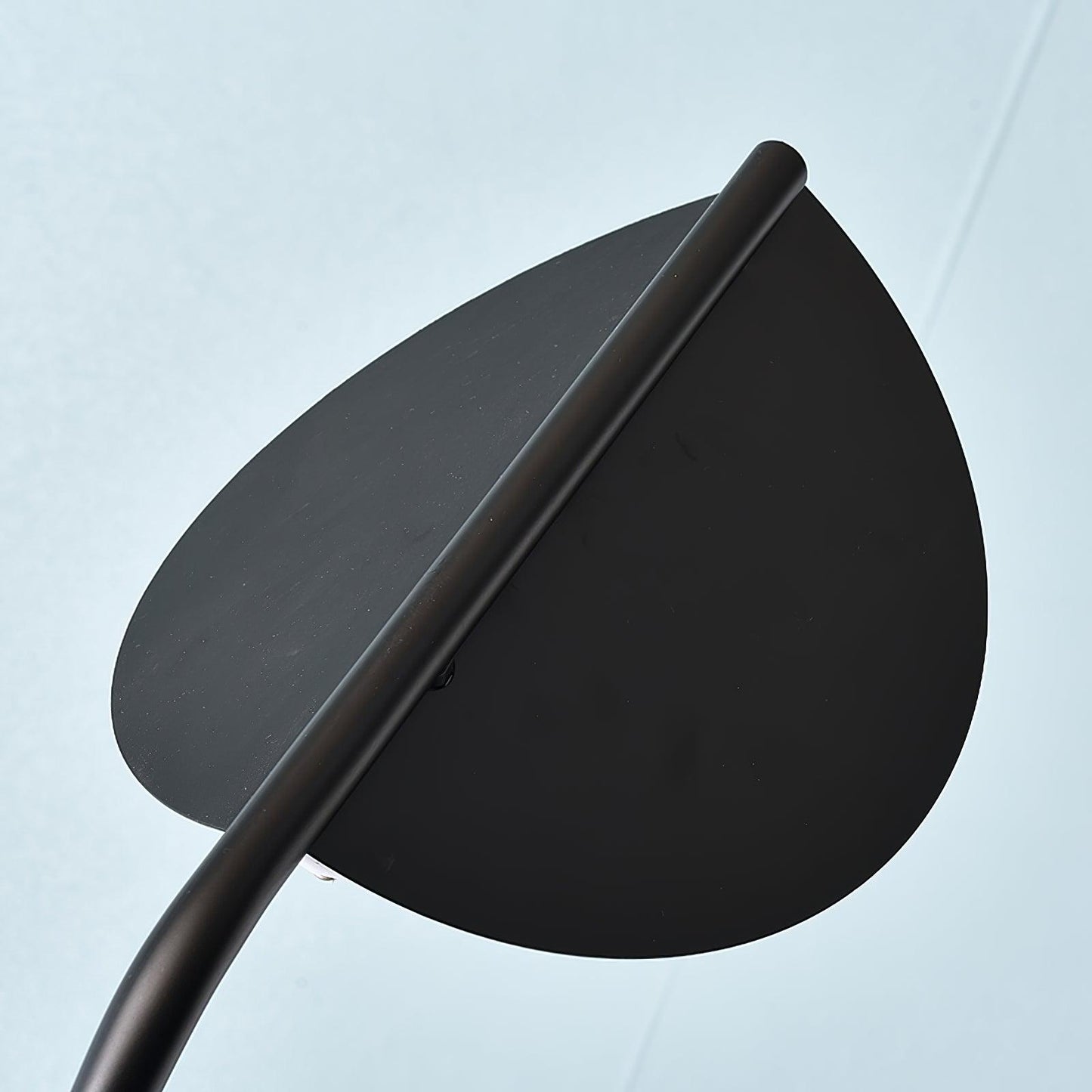 Filo Floor Lamp with Integrated LED and Black Marble Base