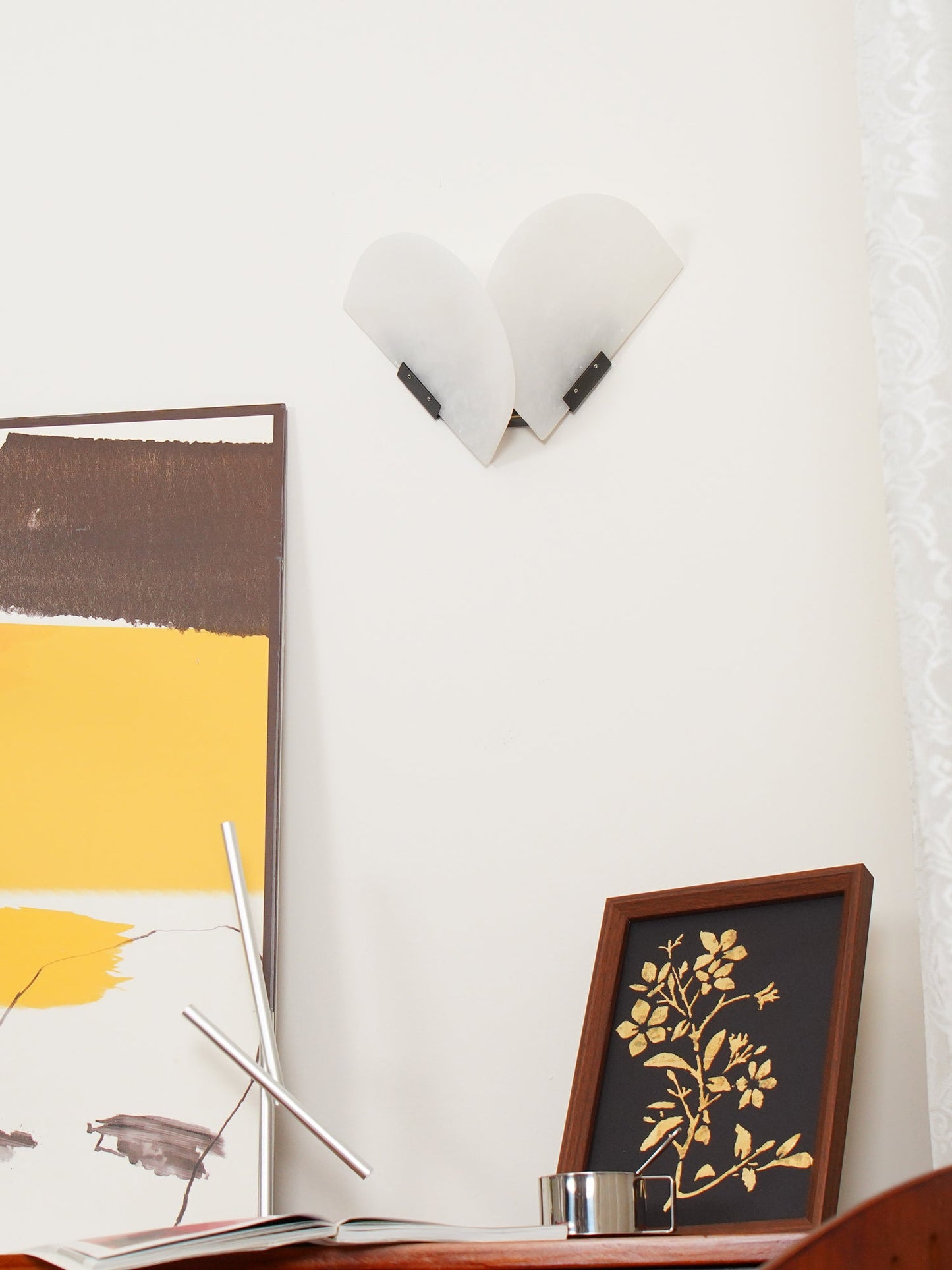 Fly Gaby Wall Lamp - Contemporary LED Alabaster Design
