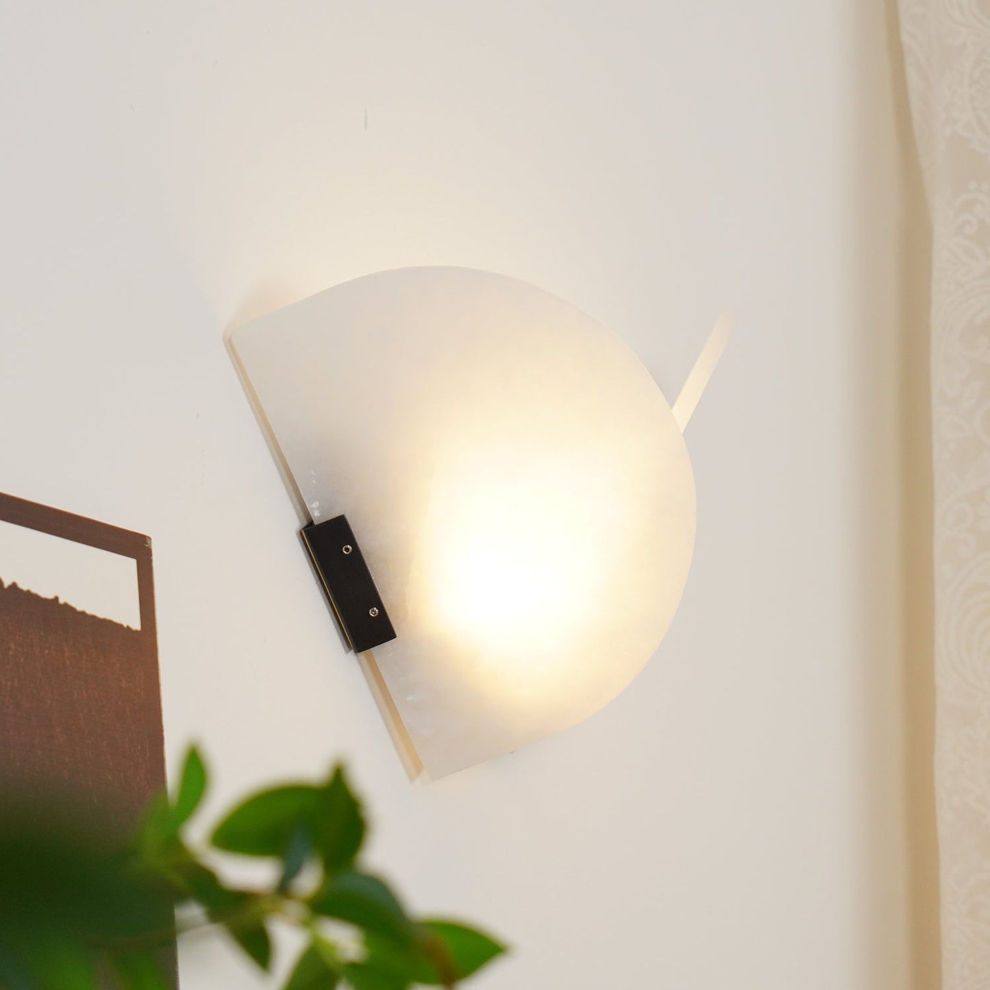 Fly Gaby Wall Lamp - Contemporary LED Alabaster Design