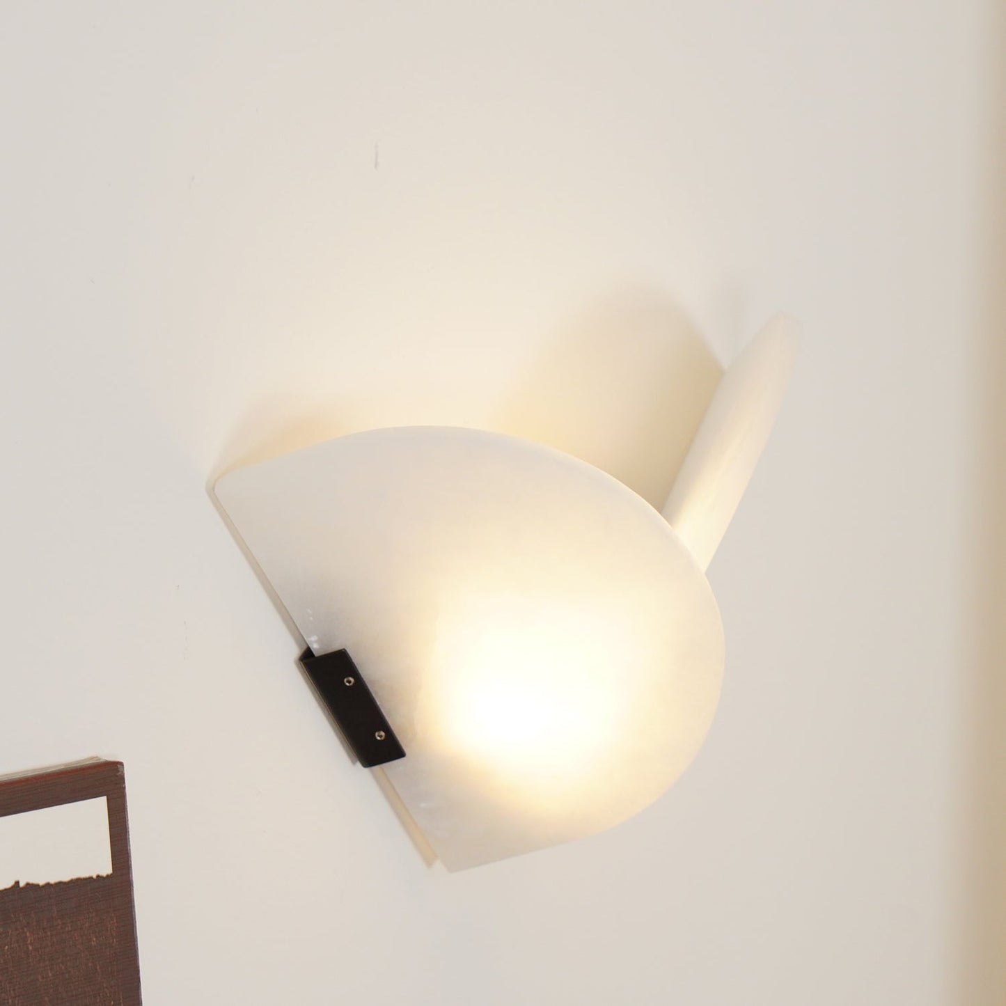 Fly Gaby Wall Lamp - Contemporary LED Alabaster Design
