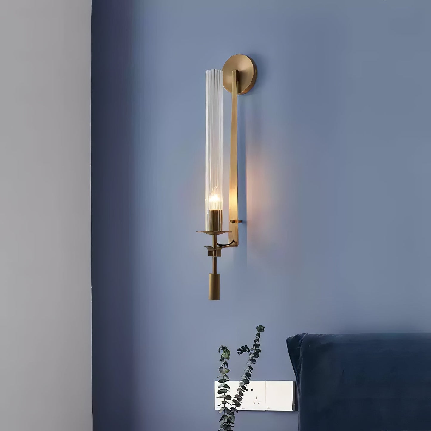 French Classicism Wall Lamp - Brass Indoor LED Light Fixture