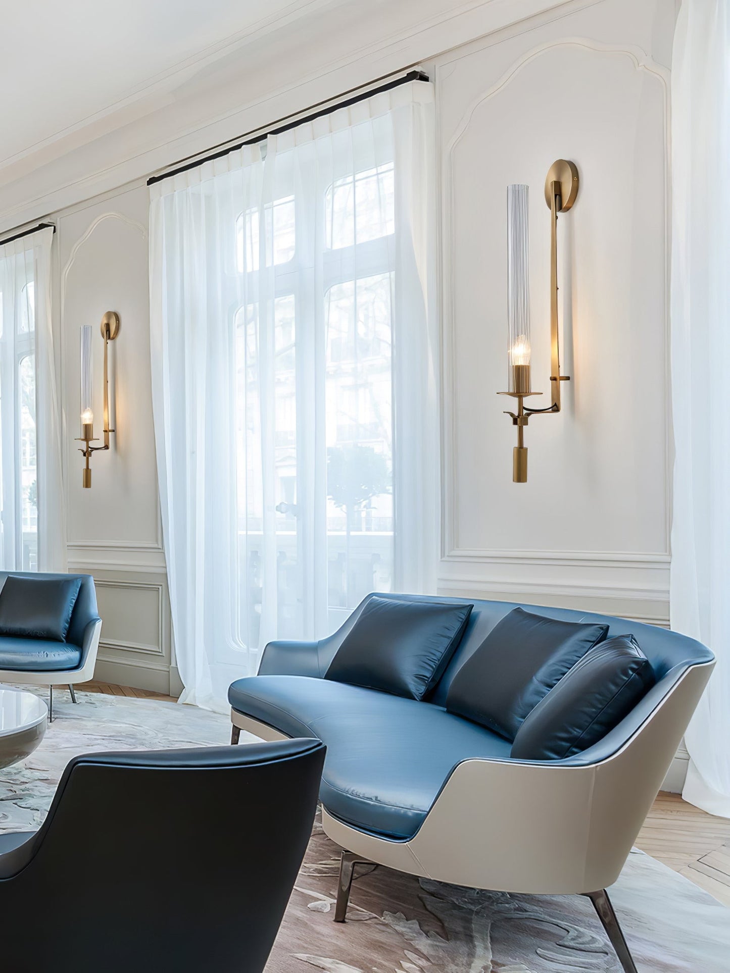 French Classicism Wall Lamp - Brass Indoor LED Light Fixture
