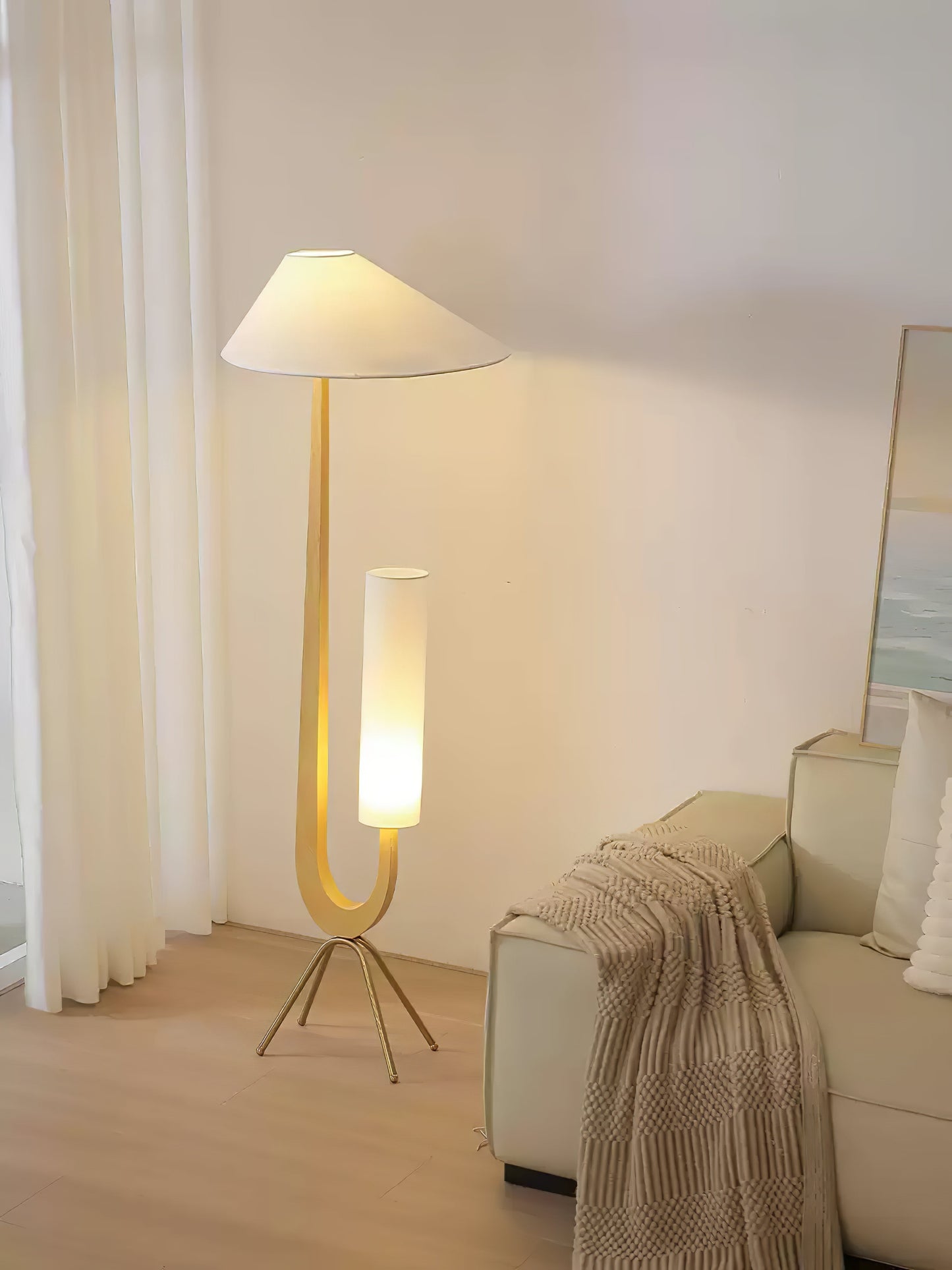 Giraffe Floor Lamp with LED Light - Mid Century Design