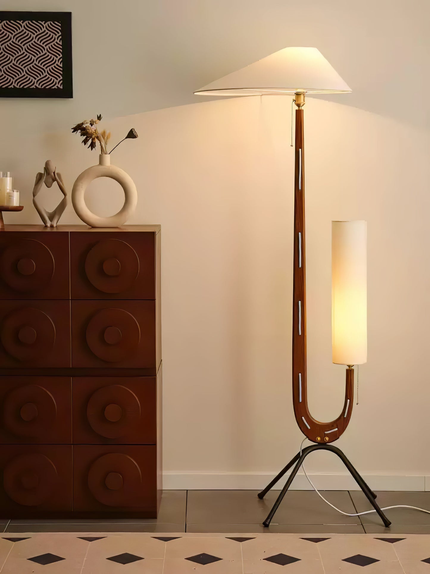 Giraffe Floor Lamp with LED Light - Mid Century Design