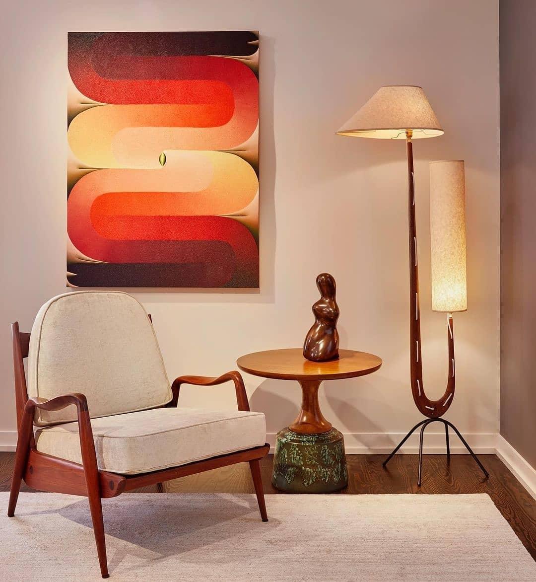 Giraffe Floor Lamp with LED Light - Mid Century Design