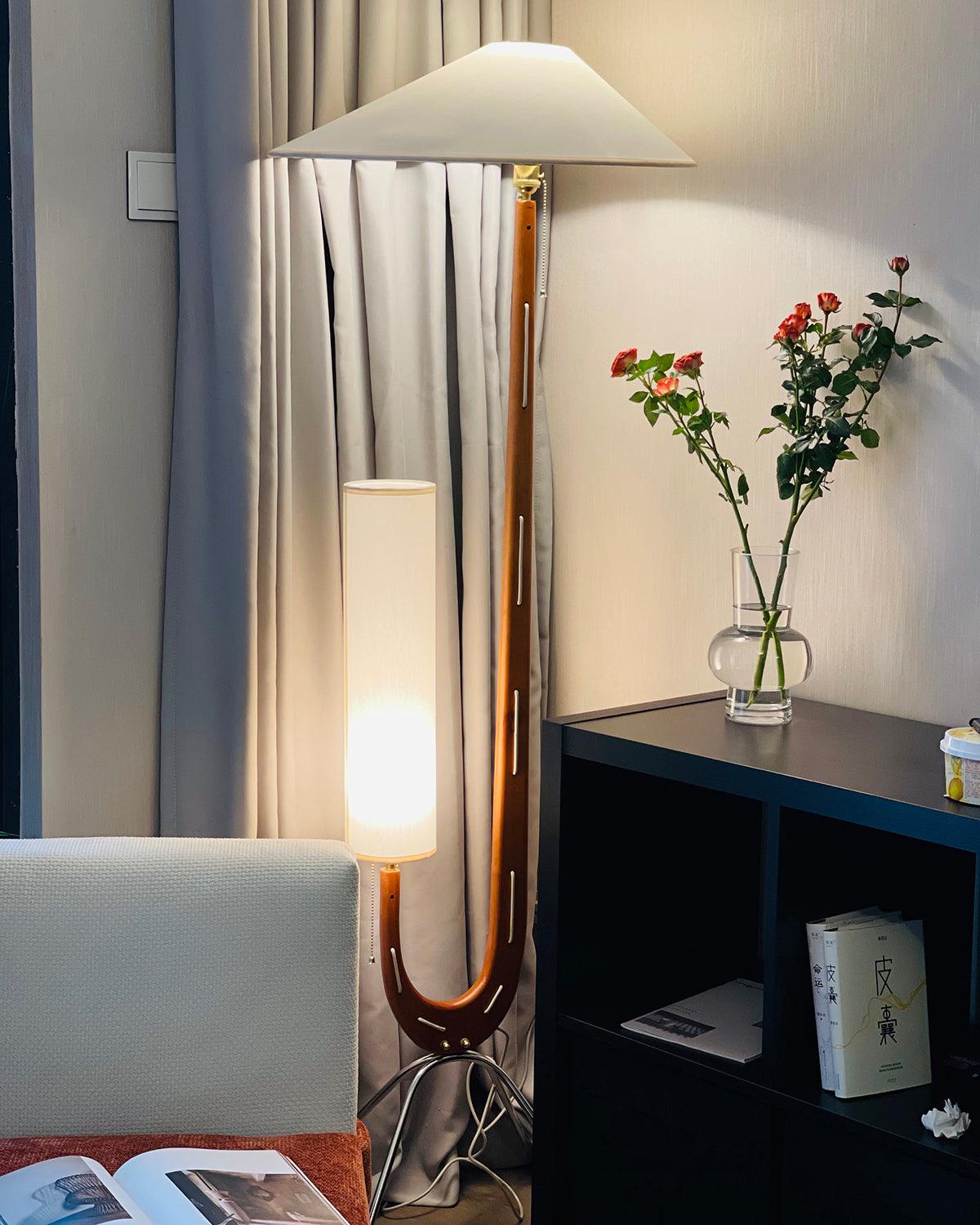 Giraffe Floor Lamp with LED Light - Mid Century Design