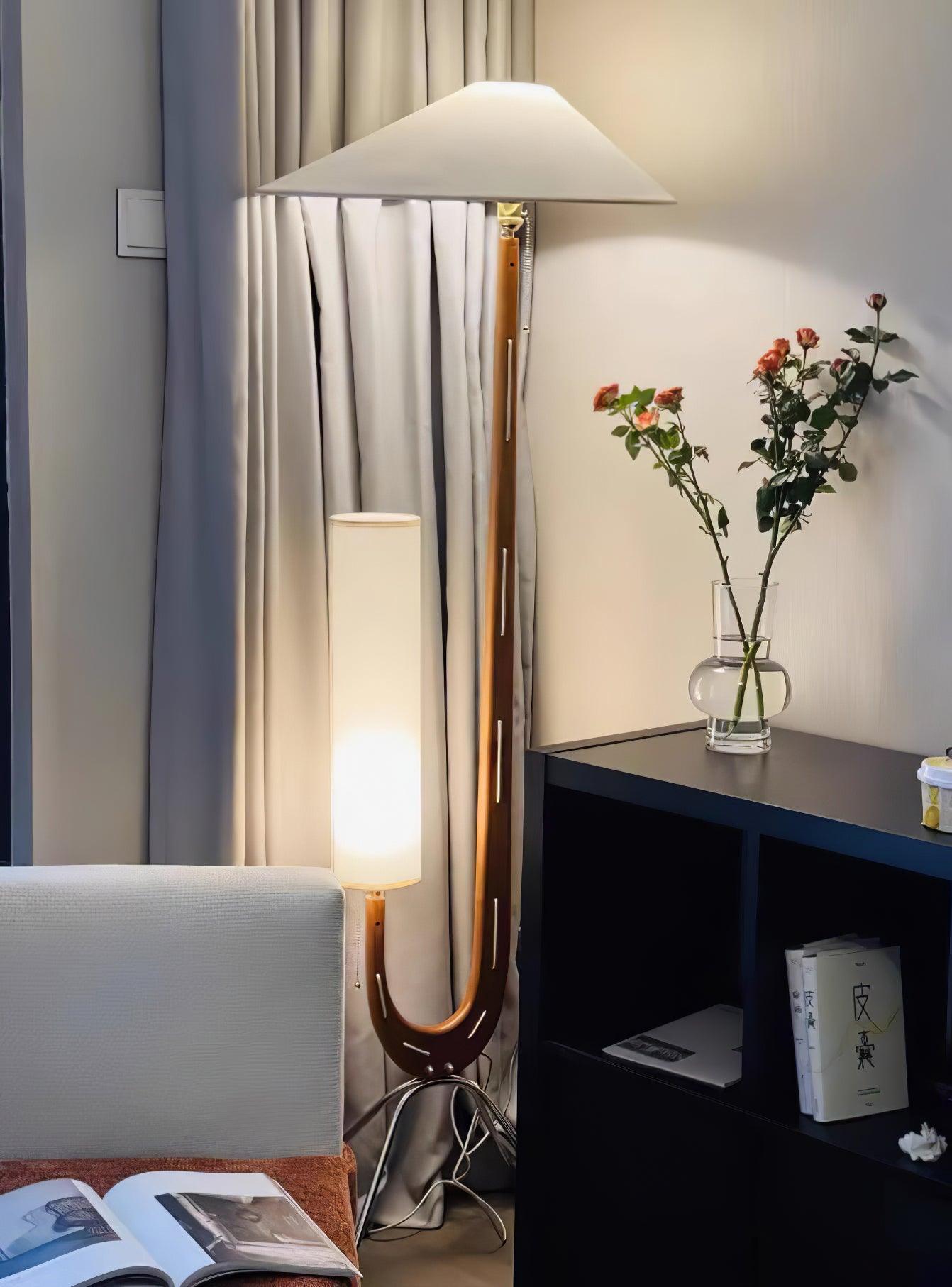 Giraffe Floor Lamp with LED Light - Mid Century Design