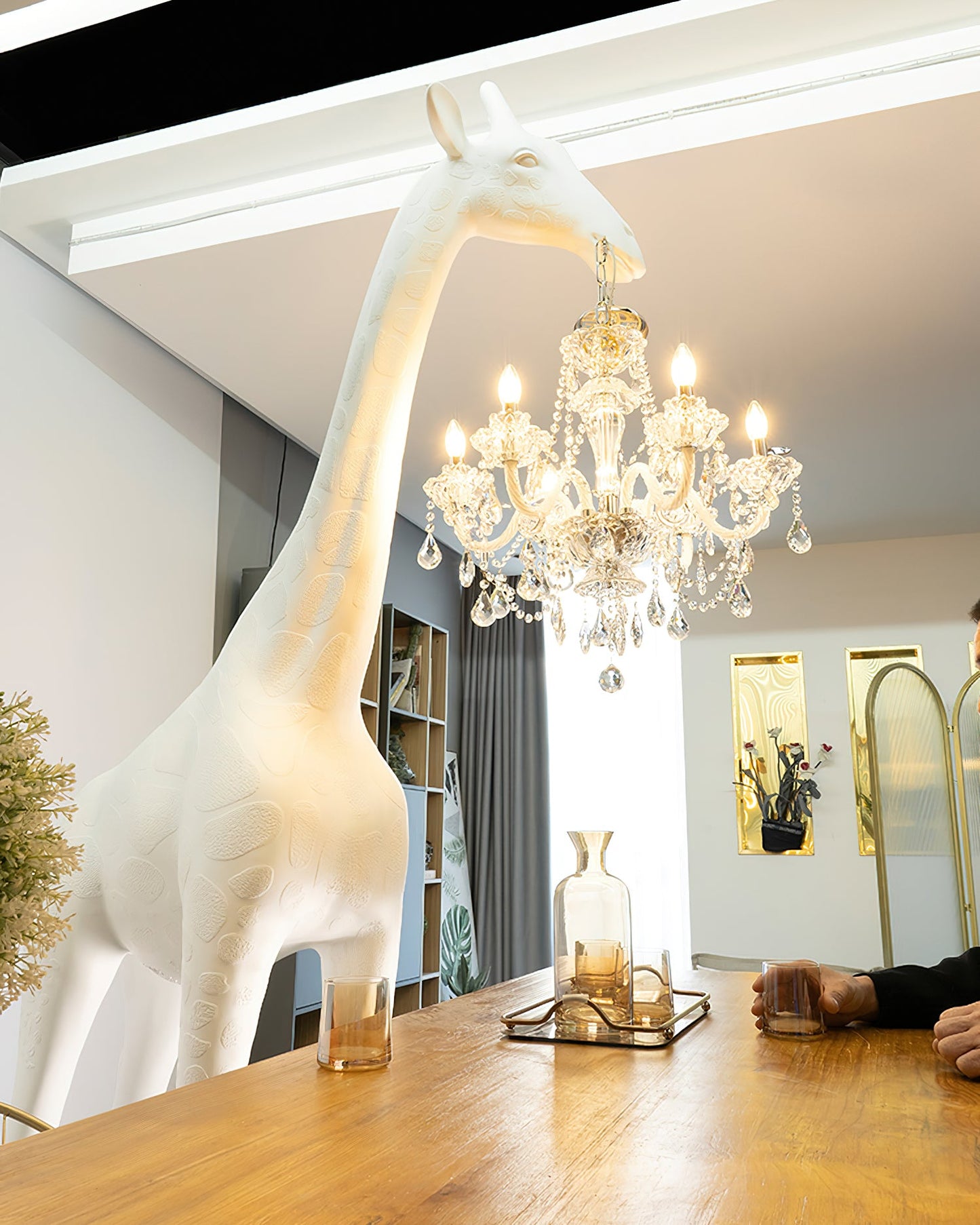 Giraffe Sculpture Floor Lamp with Crystal Chandelier Light