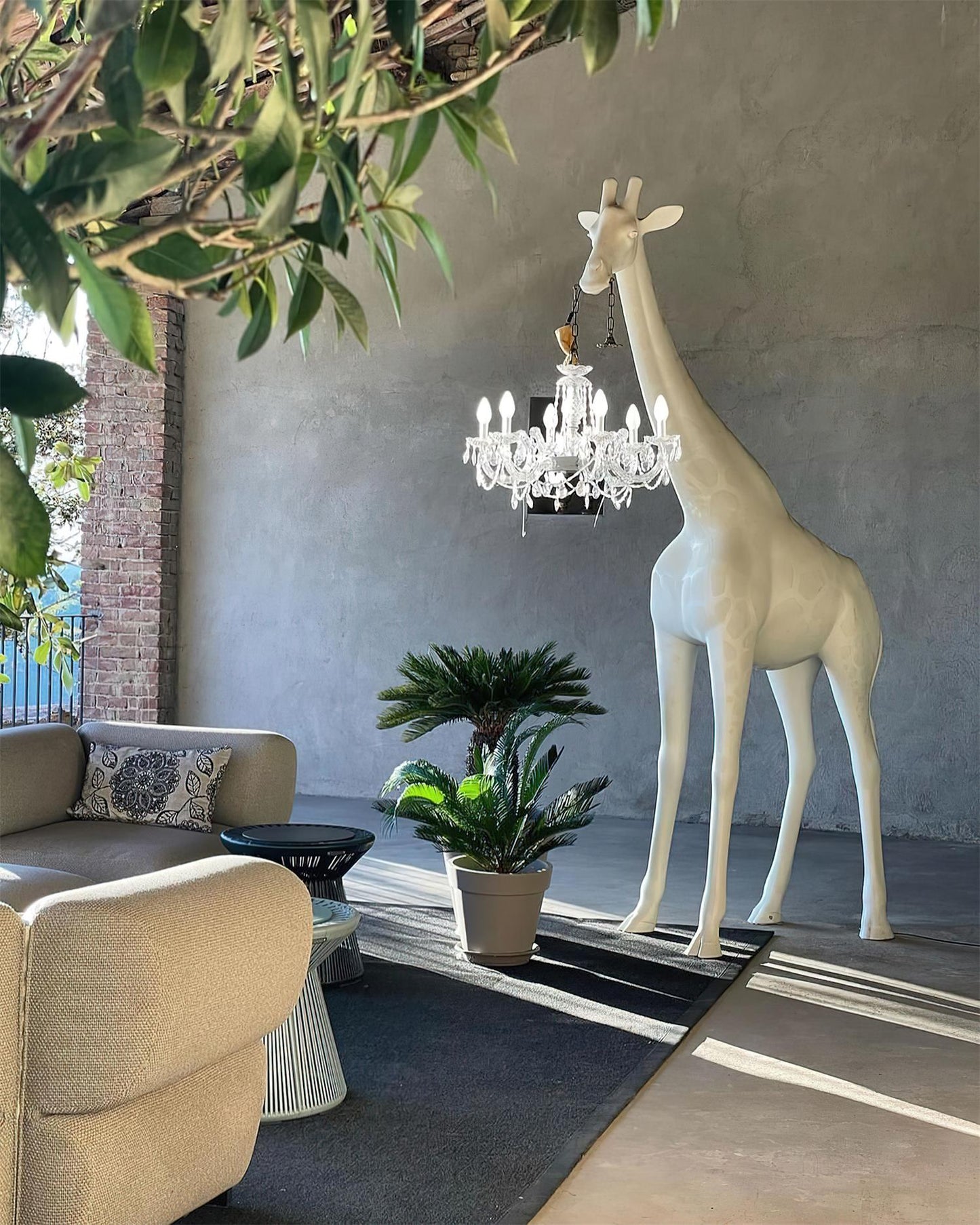 Giraffe Sculpture Floor Lamp with Crystal Chandelier Light