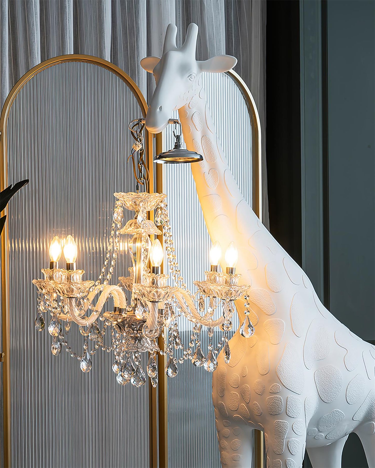 Giraffe Sculpture Floor Lamp with Crystal Chandelier Light