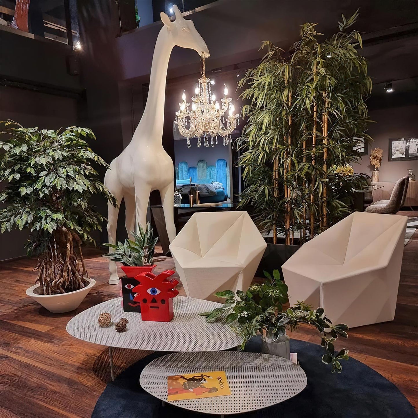 Giraffe Sculpture Floor Lamp with Crystal Chandelier Light
