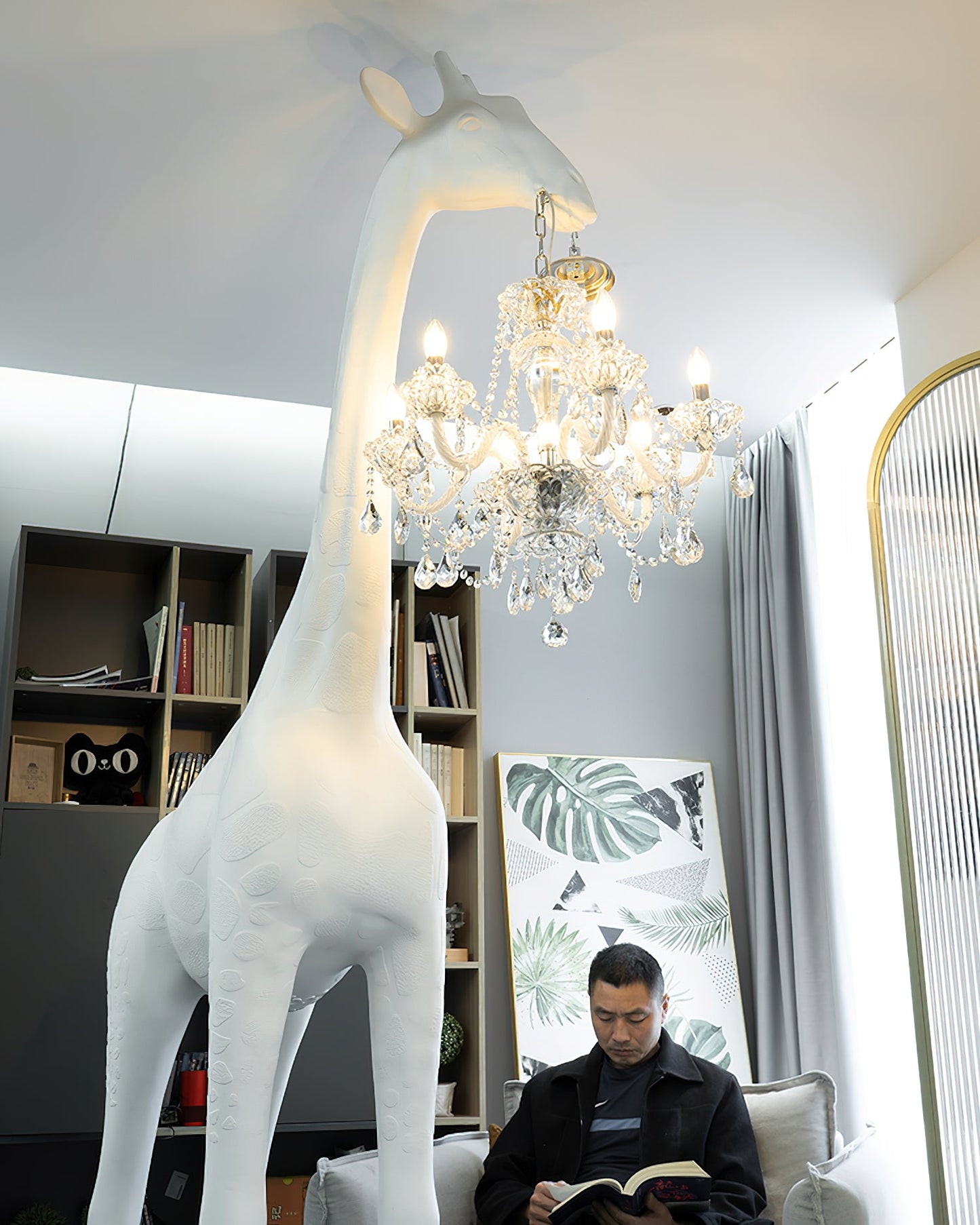 Giraffe Sculpture Floor Lamp with Crystal Chandelier Light
