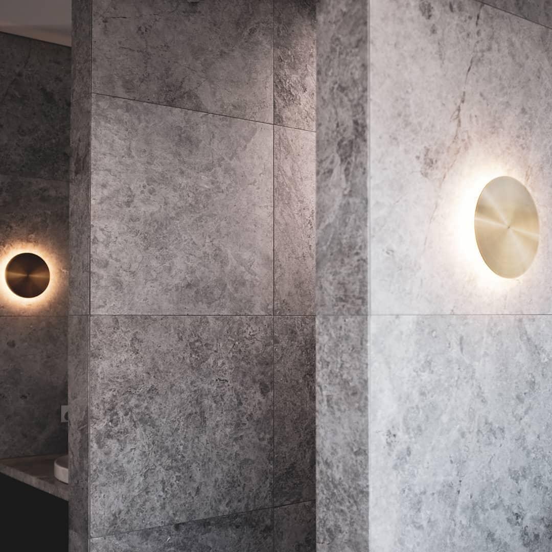 Gossa Wall Lamp - LED Indoor Light Fixture, Brass & White