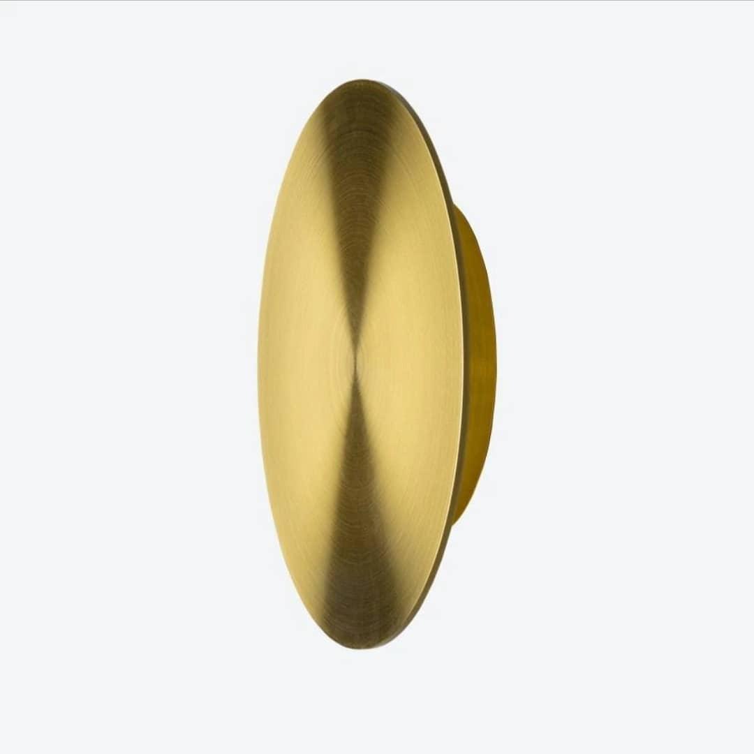 Gossa Wall Lamp - LED Indoor Light Fixture, Brass & White