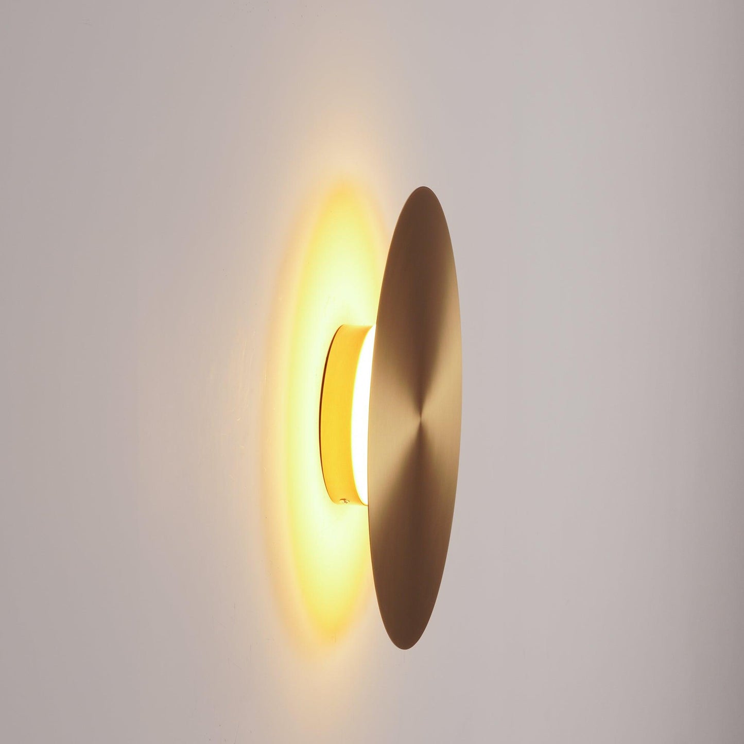 Gossa Wall Lamp - LED Indoor Light Fixture, Brass & White