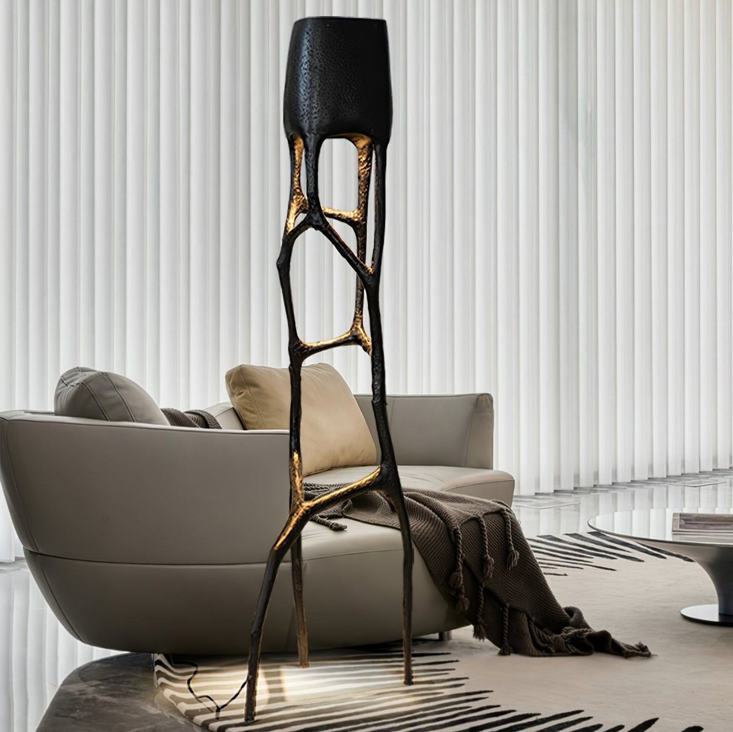 Gothic Sculpture Floor Lamp with LED Light - Black Design