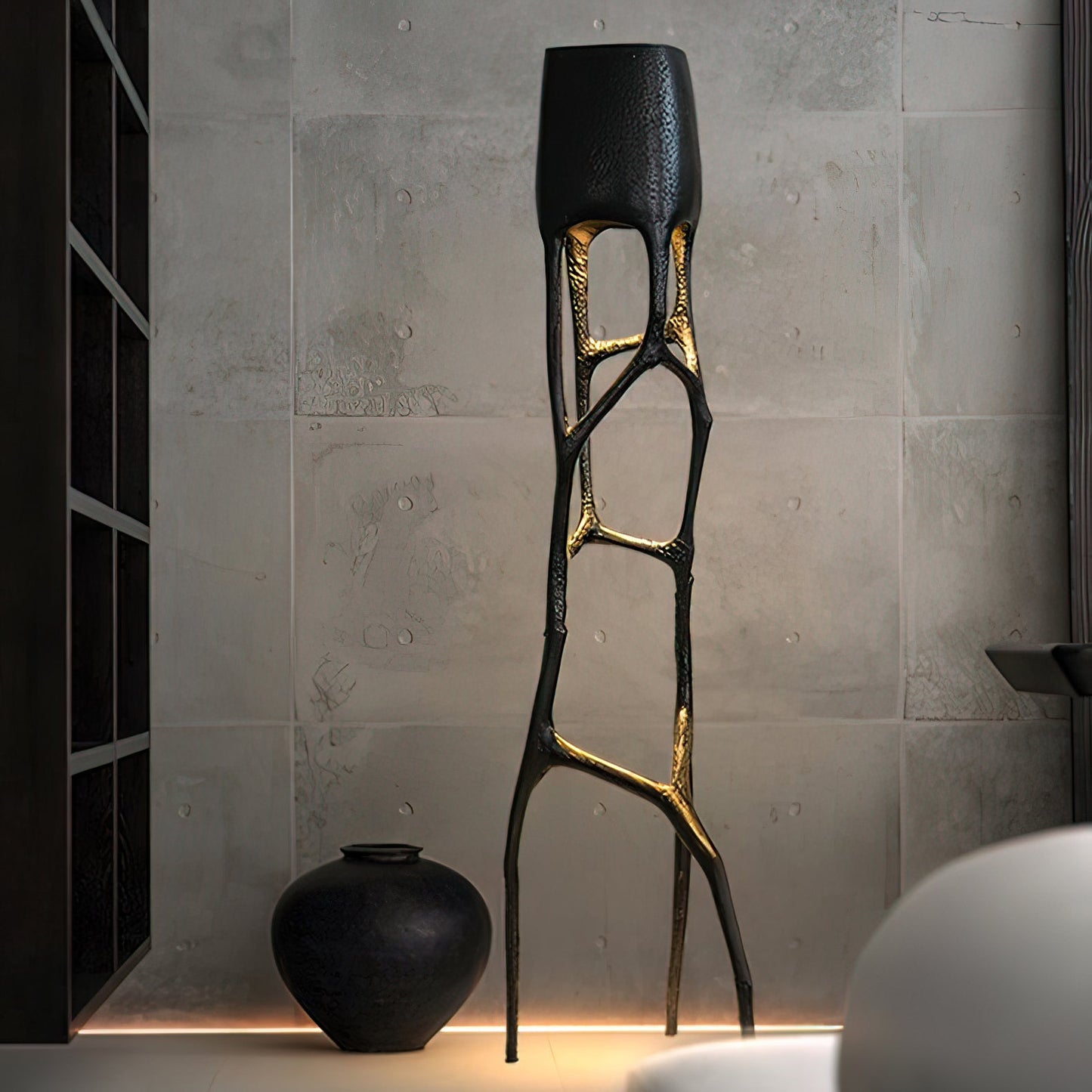 Gothic Sculpture Floor Lamp with LED Light - Black Design