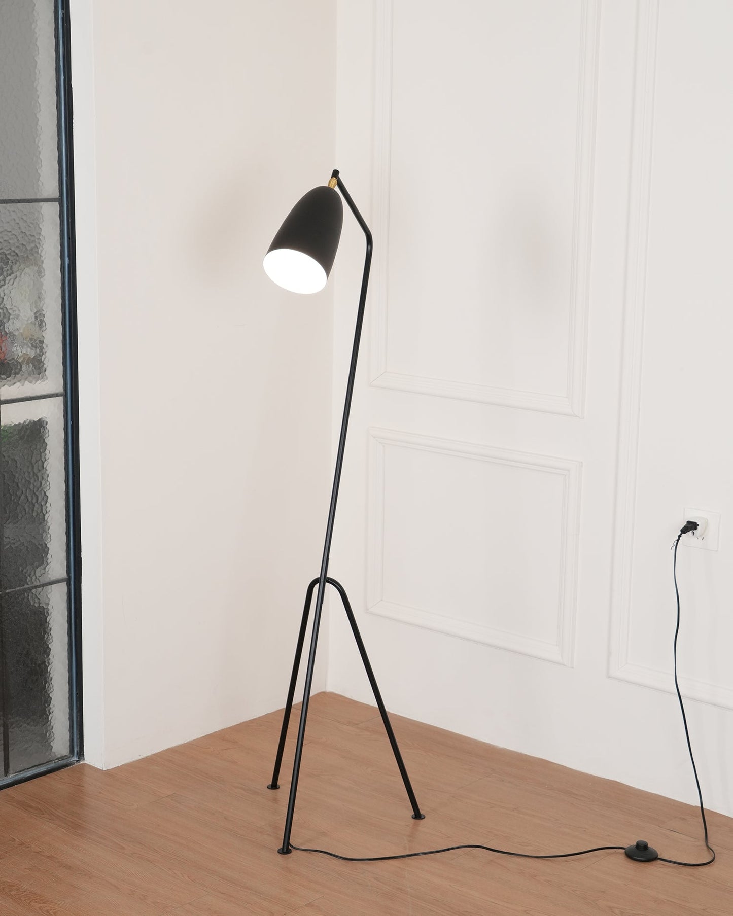 Lean Floor Lamp - Adjustable Metal LED Task Light, Black