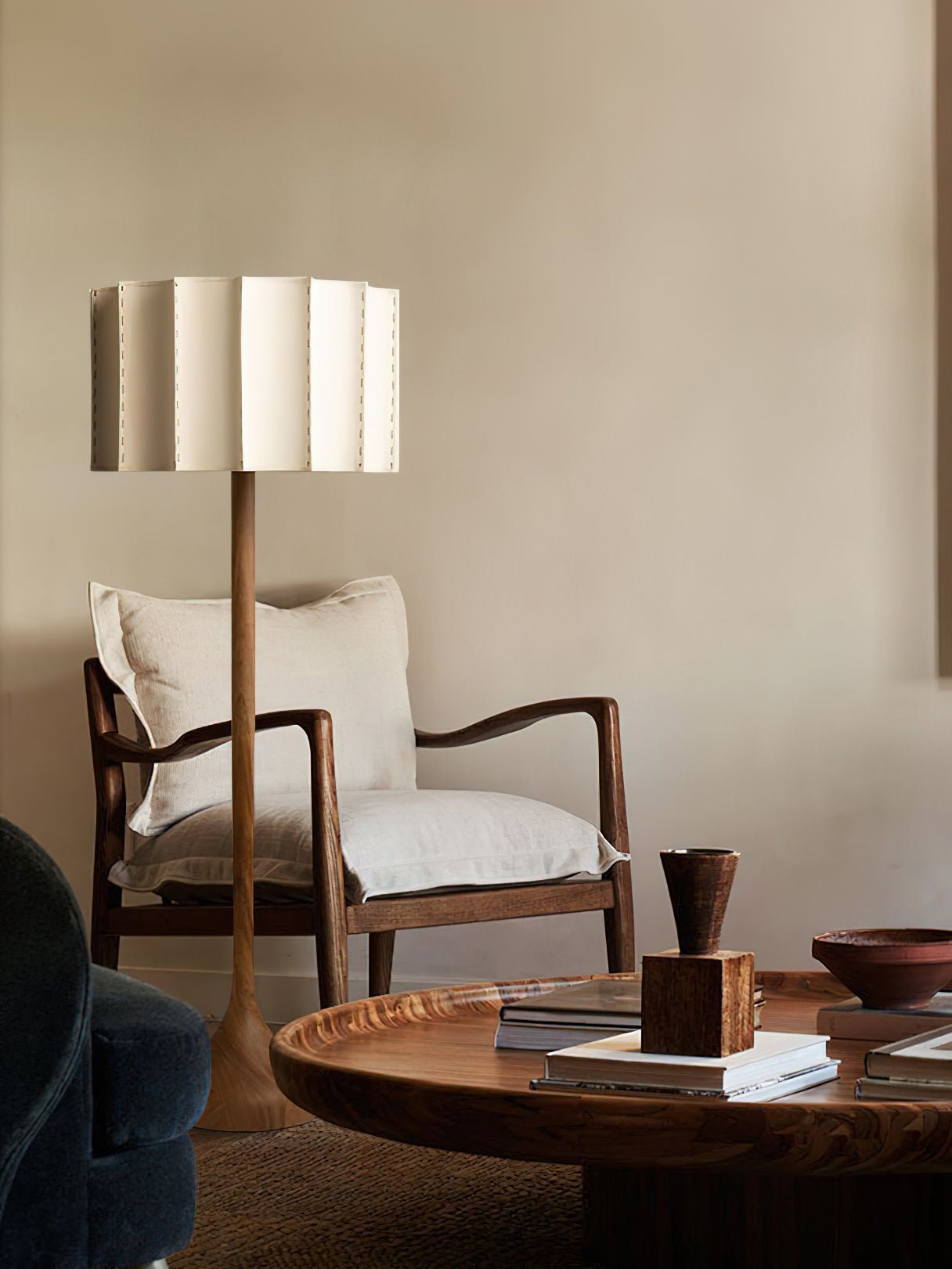 Hakka Floor Lamp LED Oak Base Indoor Lighting Beige Shade
