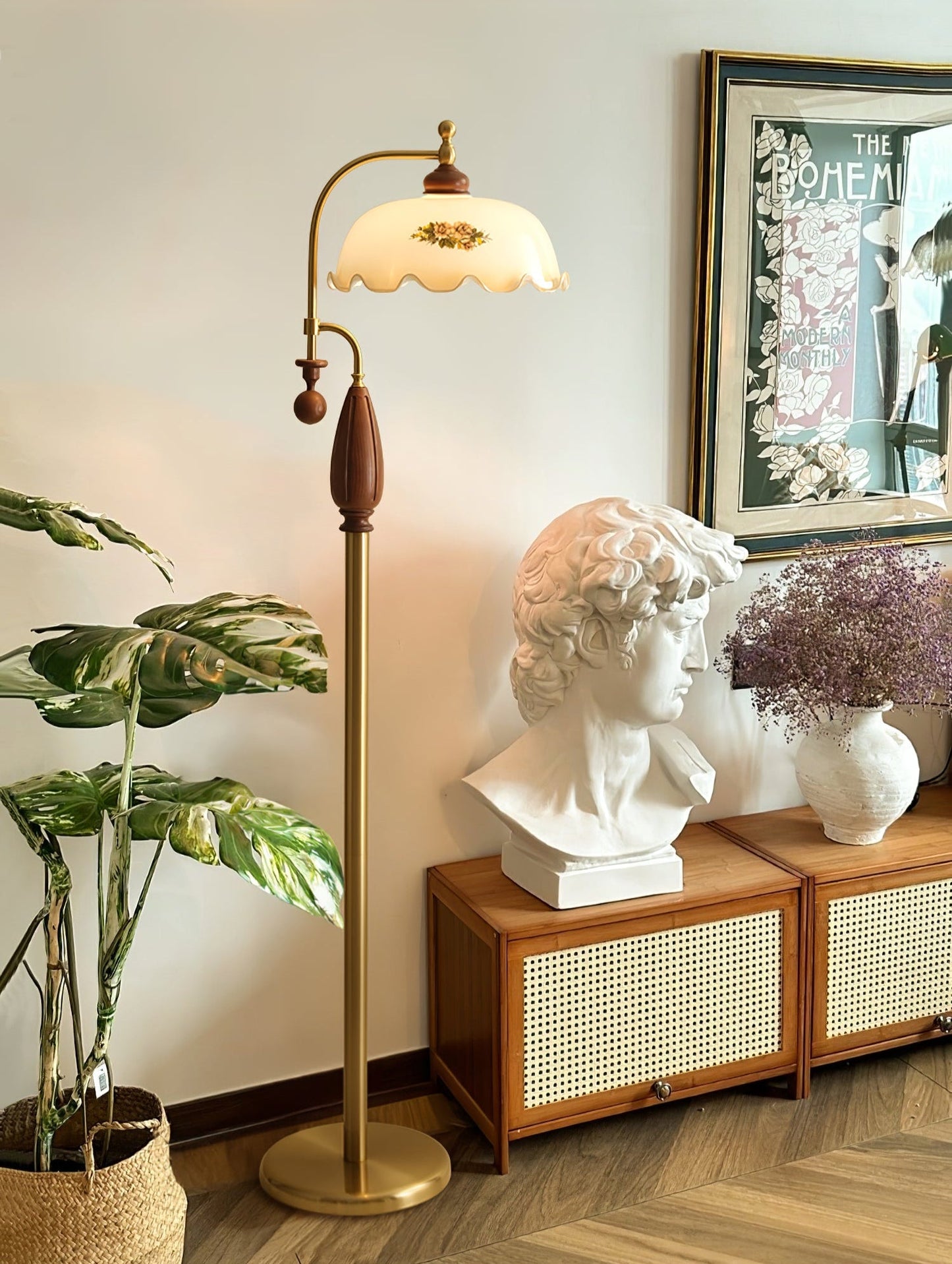 Heritage Bloom Floor Lamp with LED Shade - Vintage Design