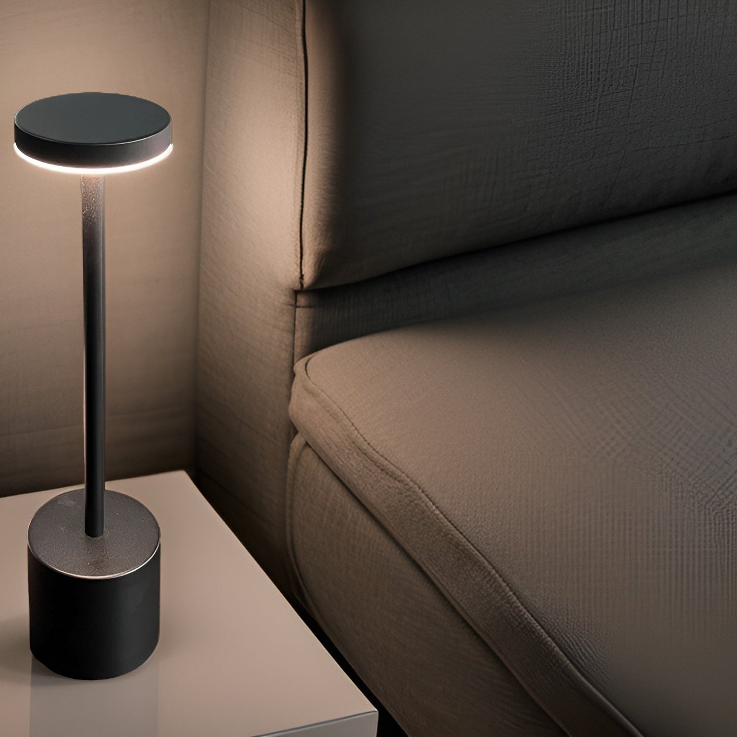 Retro-Inspired LED Table Lamp with Wireless USB Charging