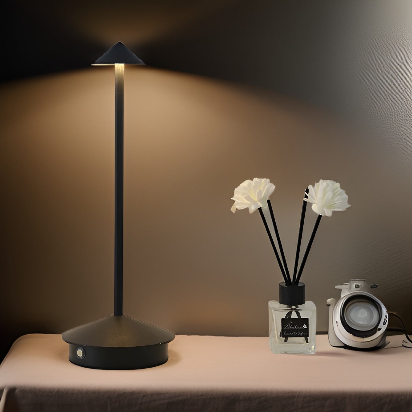Smart VersaLight - Rechargeable Touch LED Lamp for Aesthetic Rooms