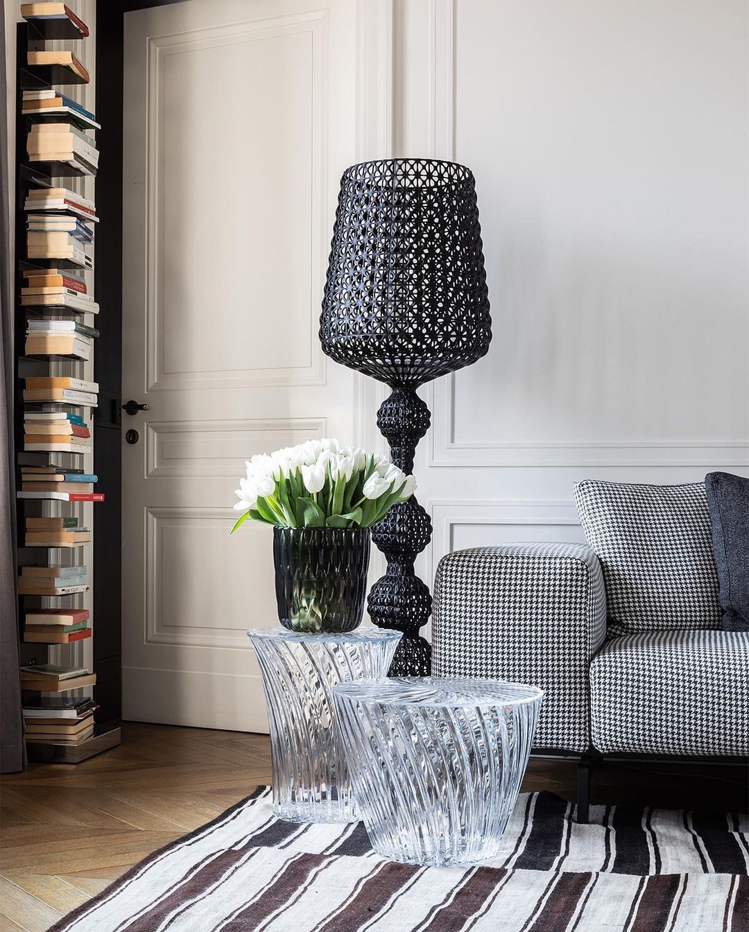 Kabuki Floor Lamp with LED Light - Acrylic, Dimmable, Indoor