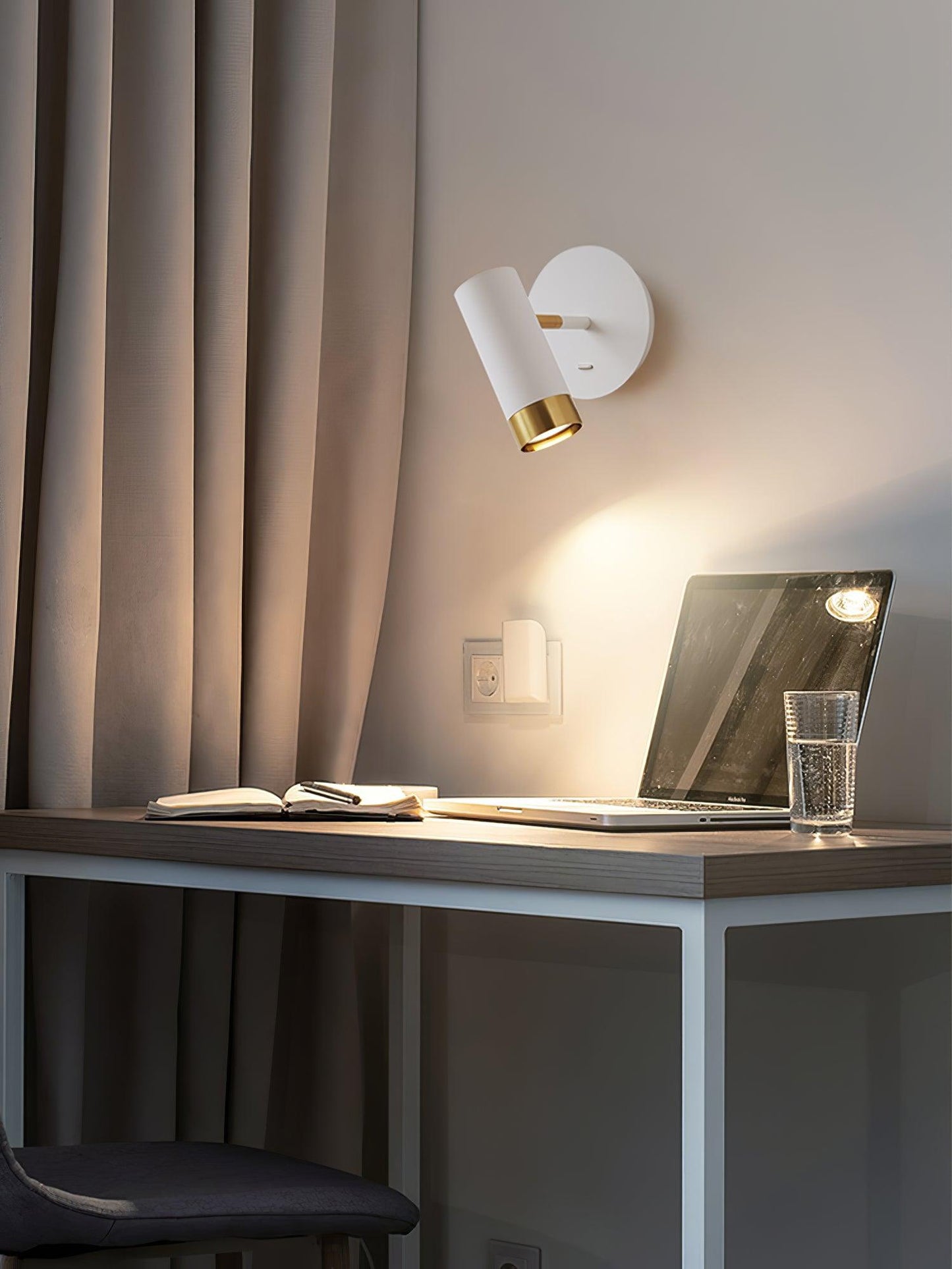 Karpo Wall Lamp LED Adjustable Indoor Lighting Set of 2