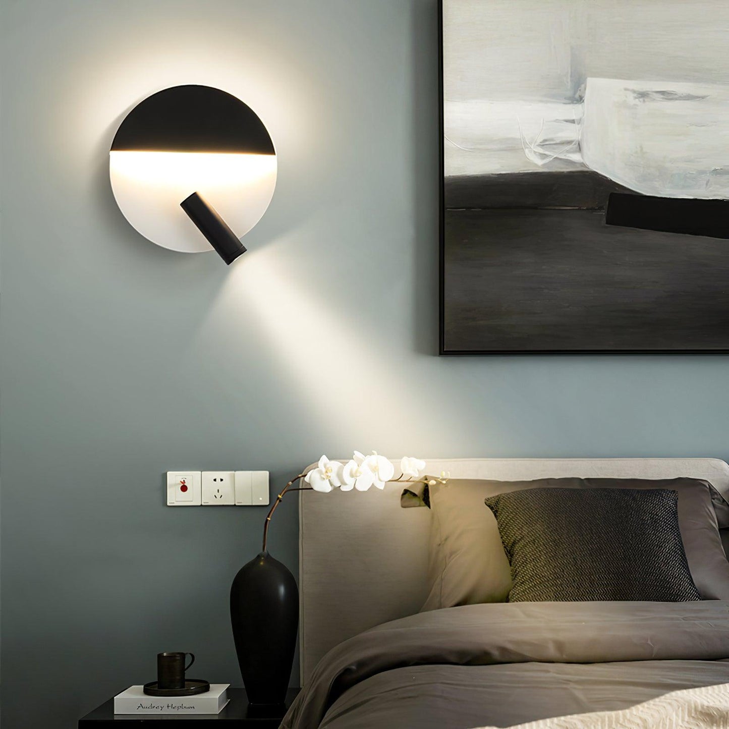 Kneeland Rotatable Wall Lamp with Integrated LED Light