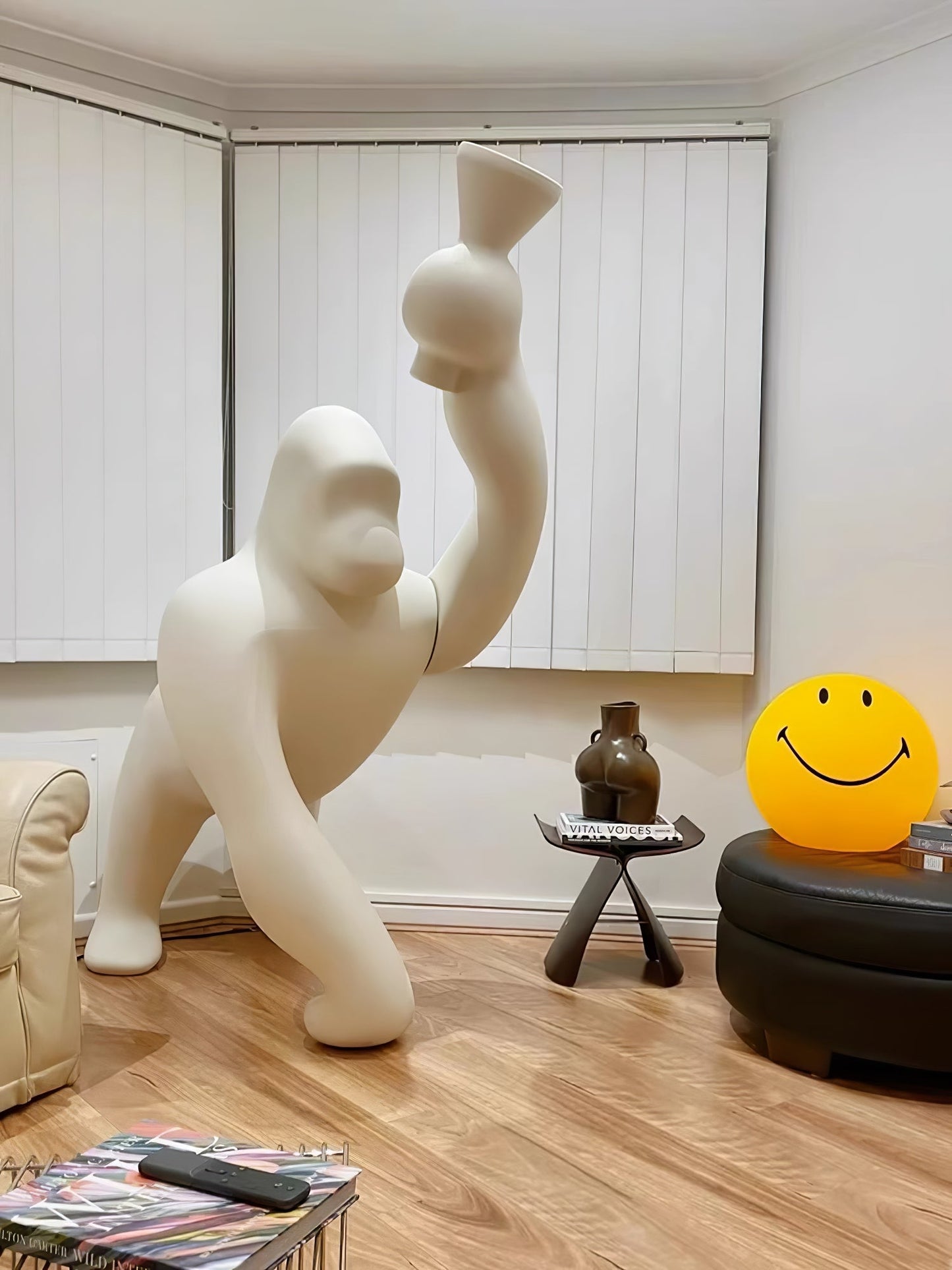 Kong Floor Lamp with Adjustable Arm - Modern LED Lighting