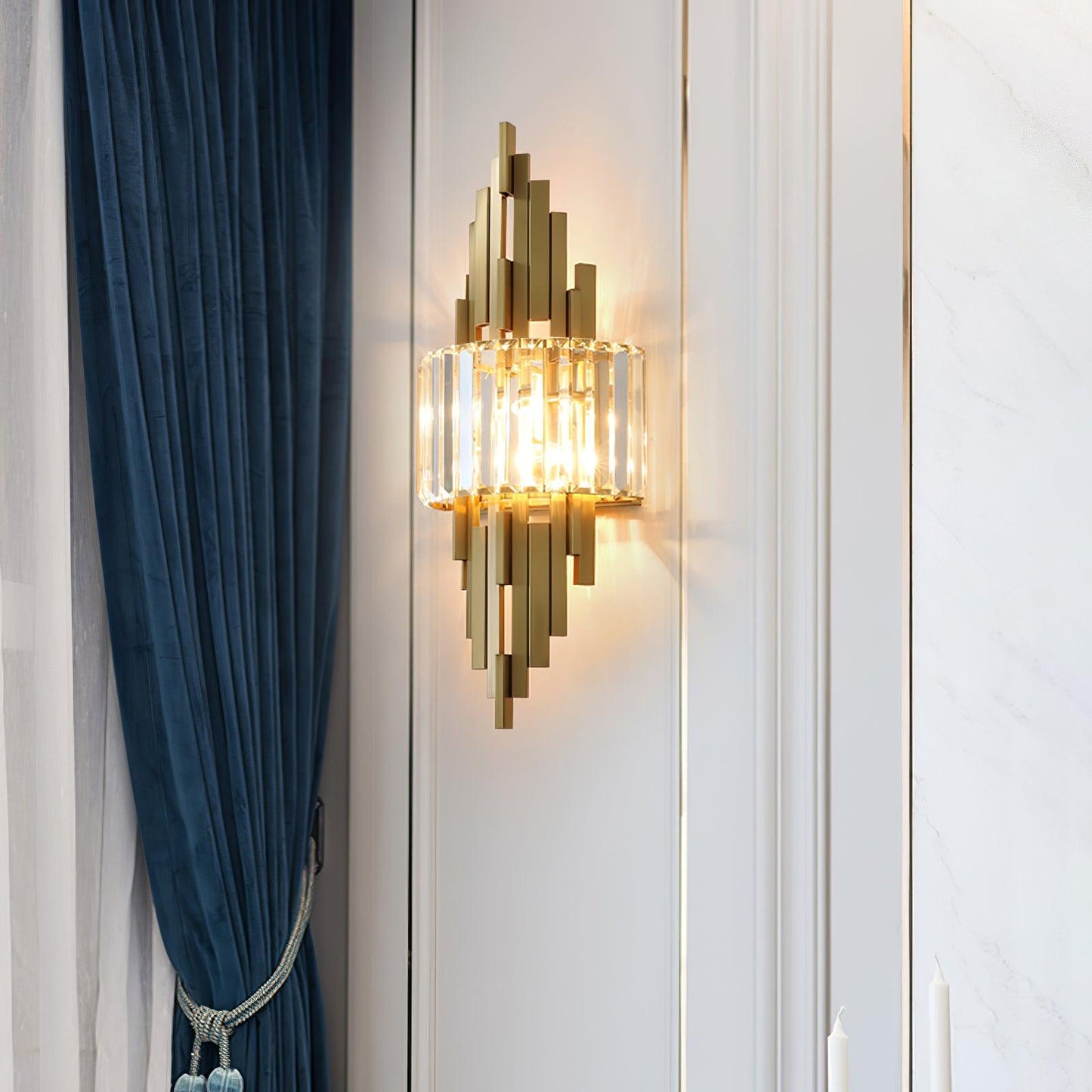 Kubica Crystal Wall Lamp - Modern LED Lighting - Gold Finish