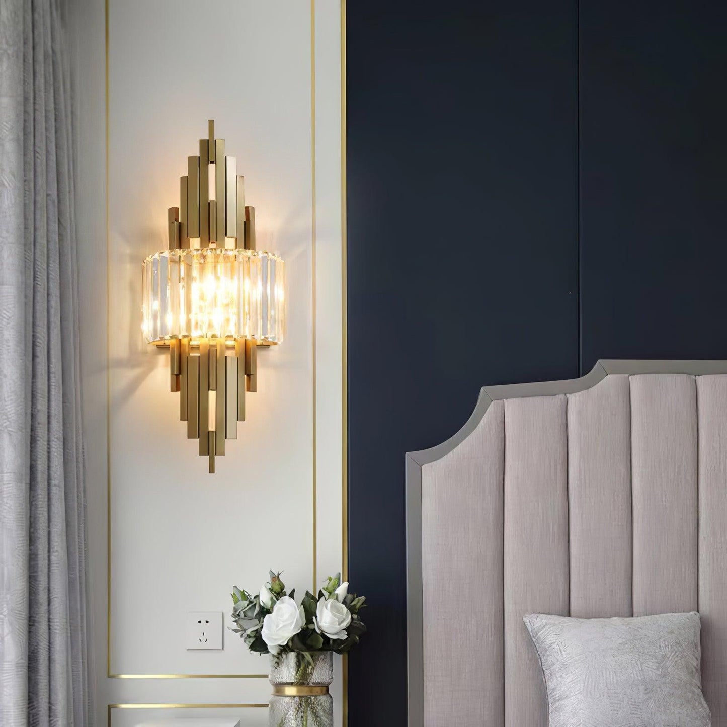 Kubica Crystal Wall Lamp - Modern LED Lighting - Gold Finish