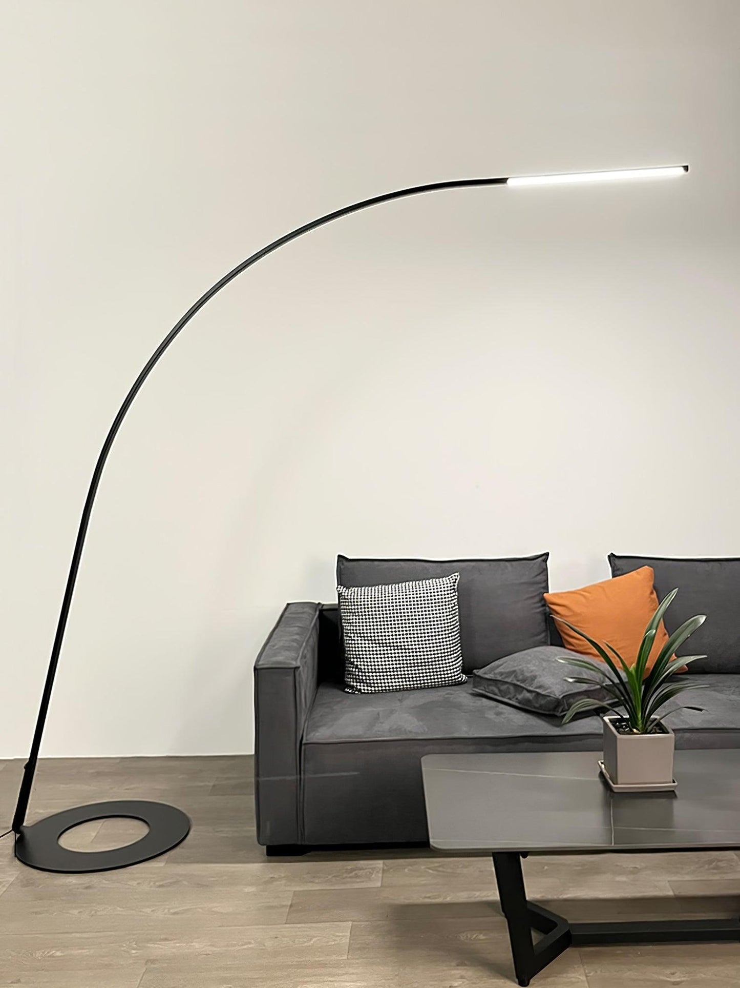 Lampo Floor Lamp - Modern LED Arc Light for Living Room