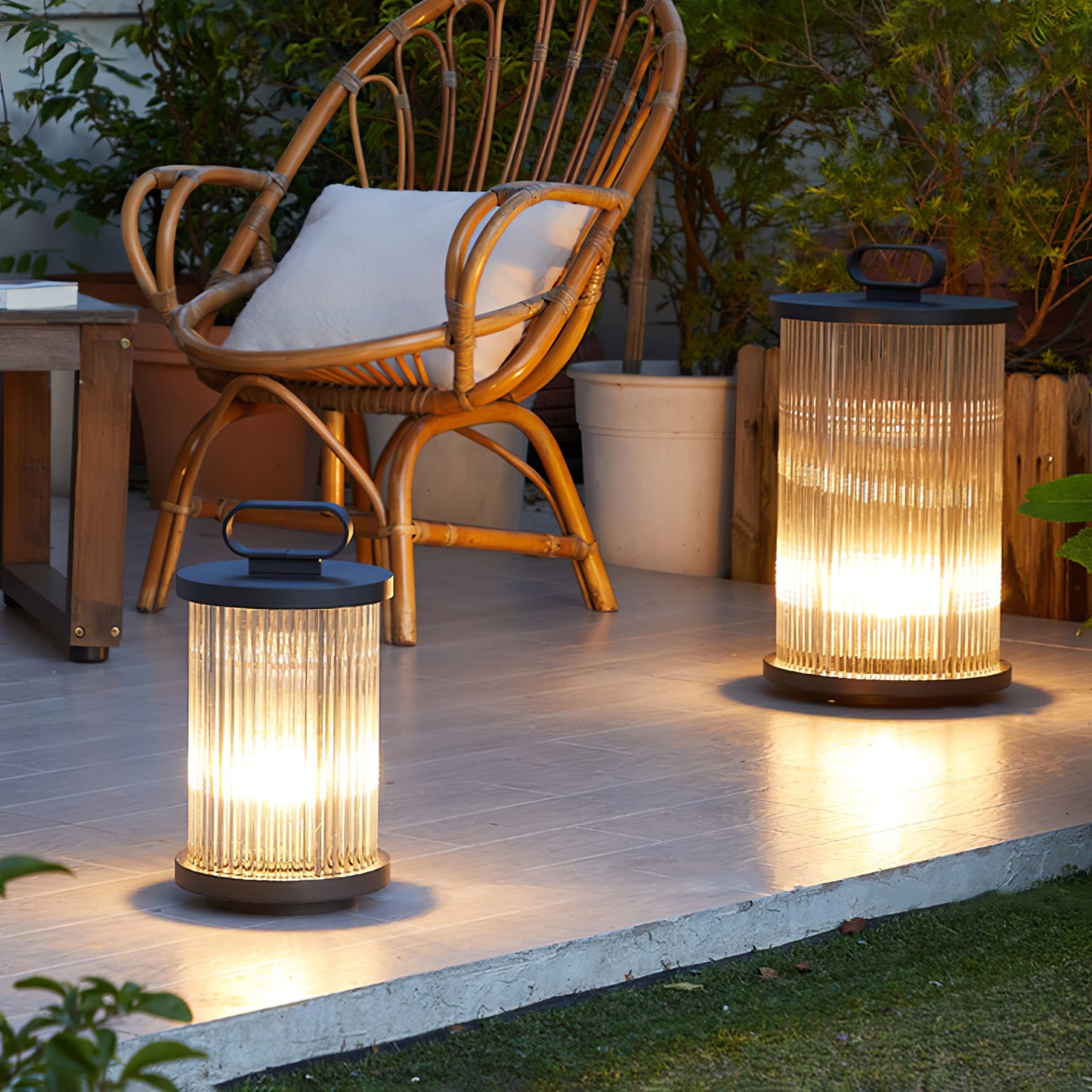 Lantern Garden Solar Outdoor Light with Remote Control