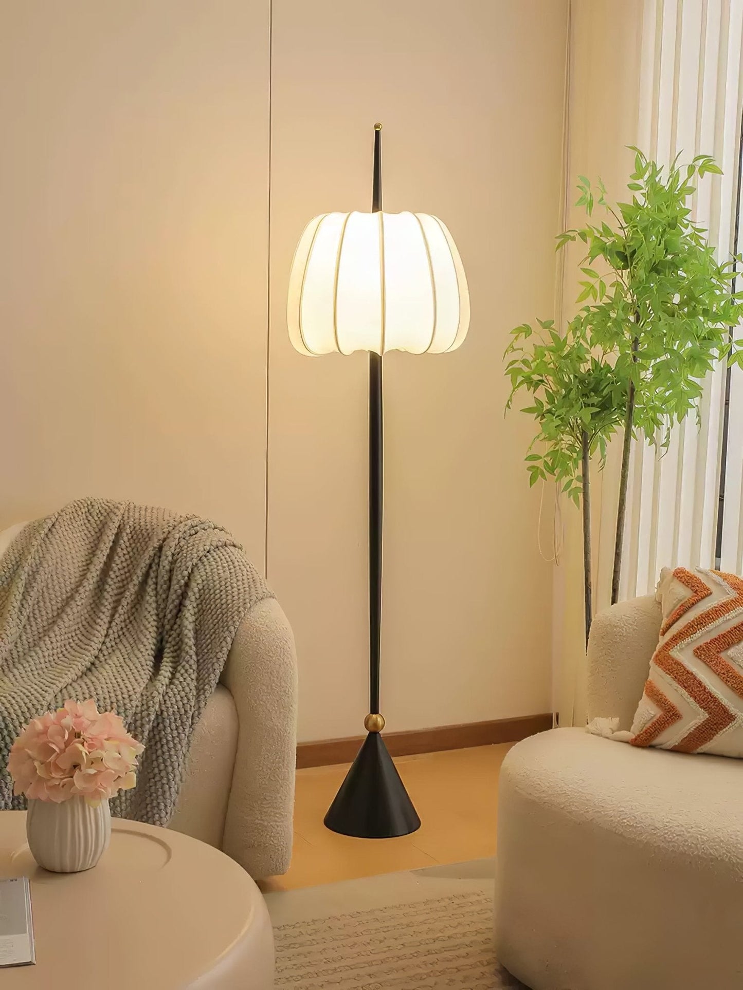 Liana Floor Lamp LED Black Metal Minimalist Design 160cm