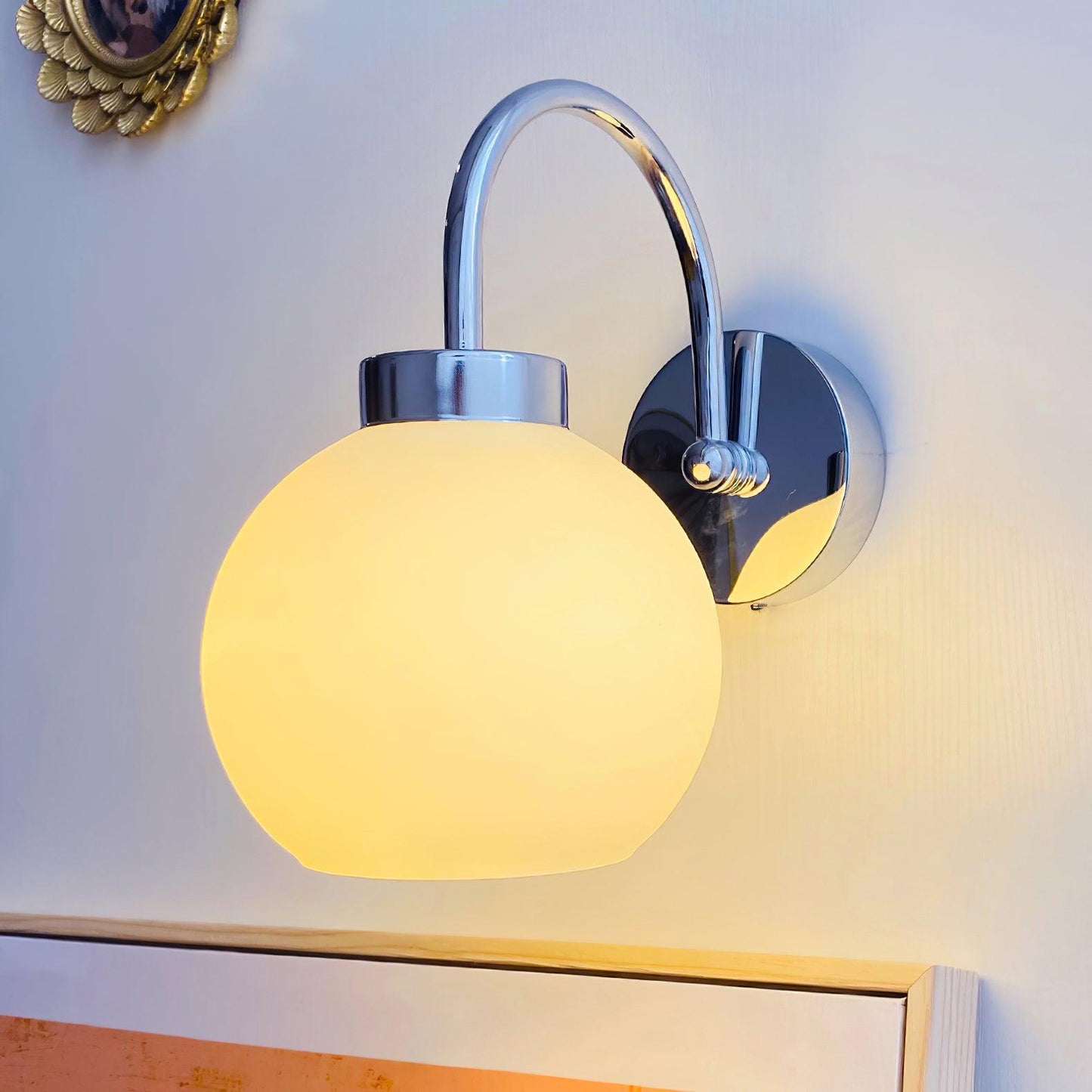 Loa Wall Lamp Sputnik Style LED Indoor Lighting Silver