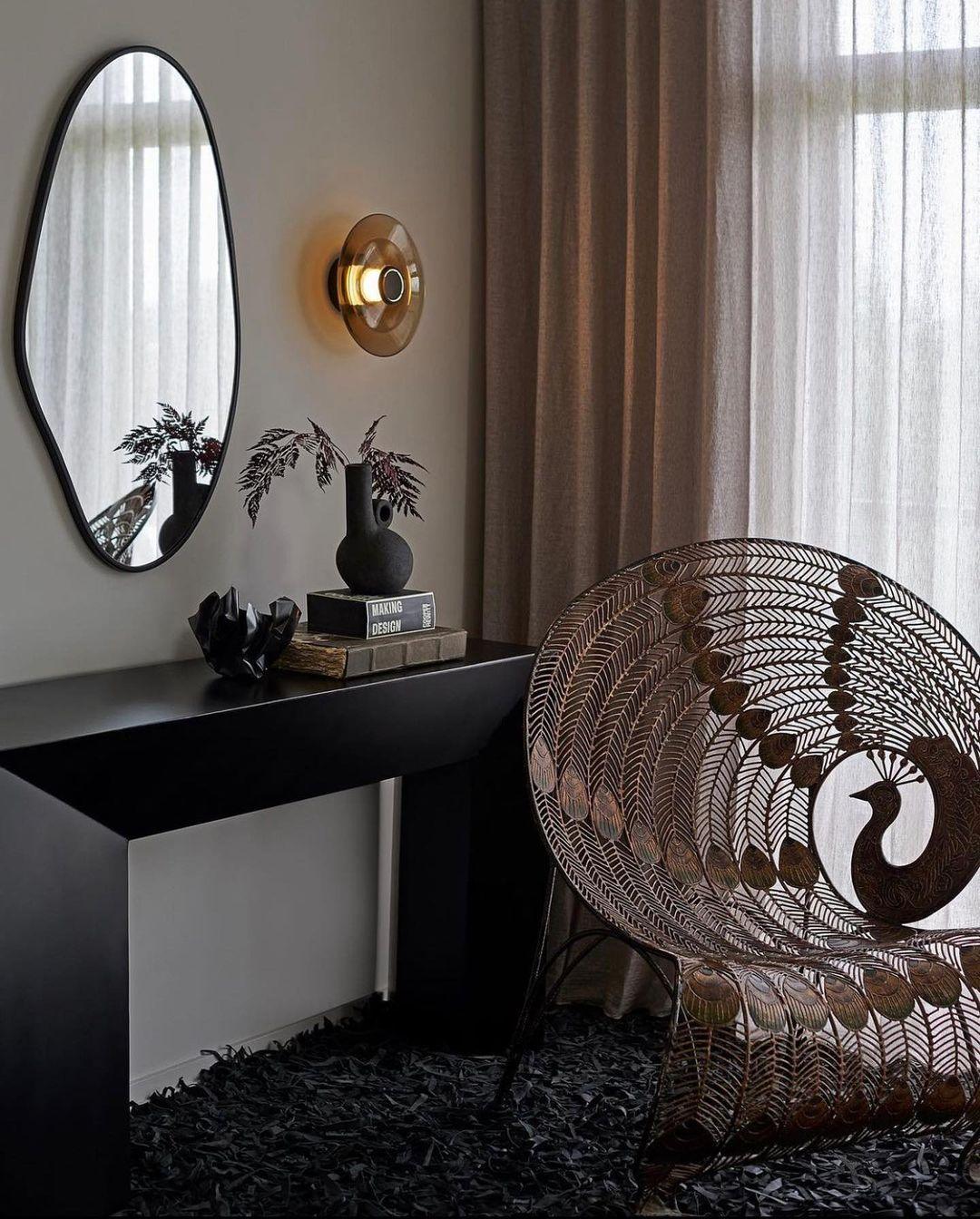 Luna A Disc Sconce - LED Wall Light in Black or Gold