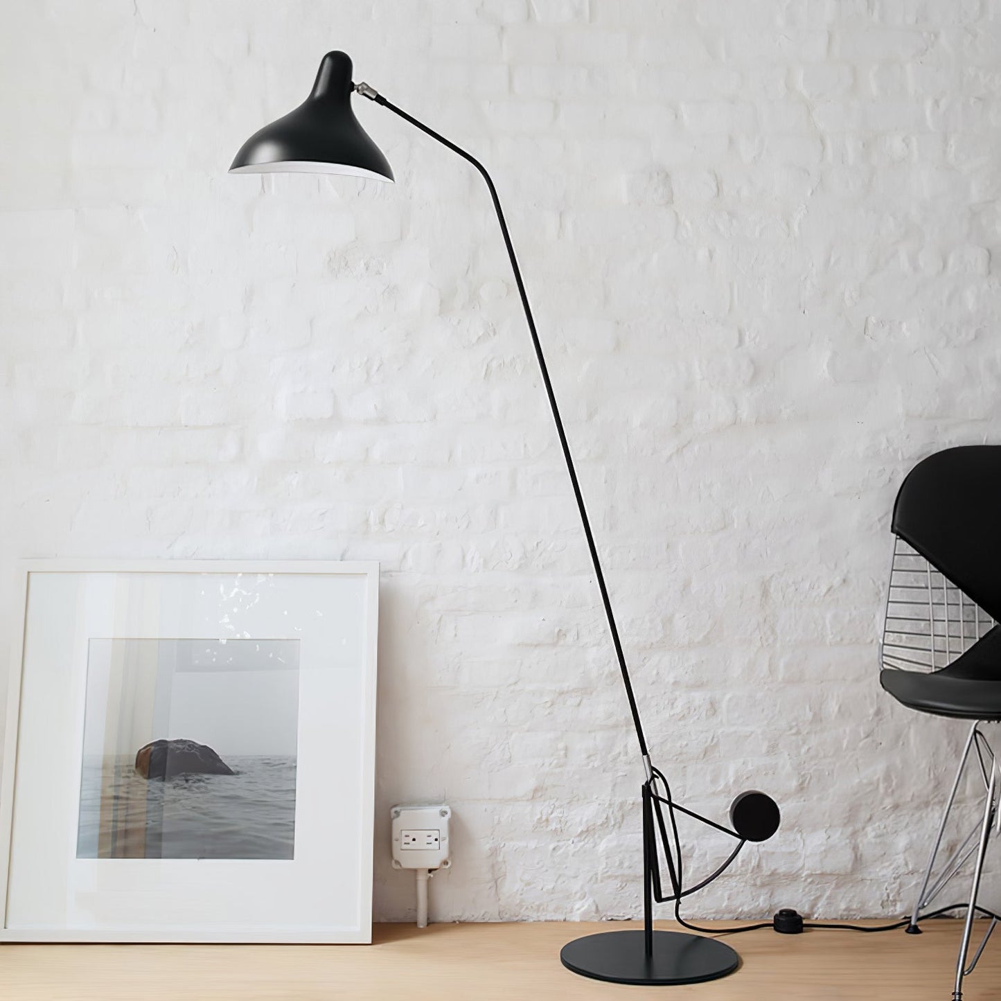 Mantis Arm Floor Lamp with LED, Adjustable Height, Black