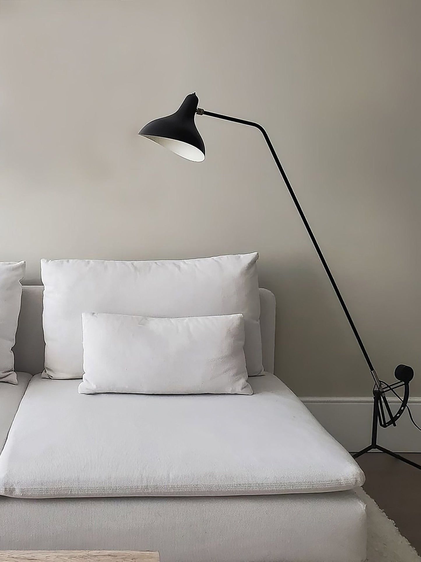Mantis Arm Floor Lamp with LED, Adjustable Height, Black